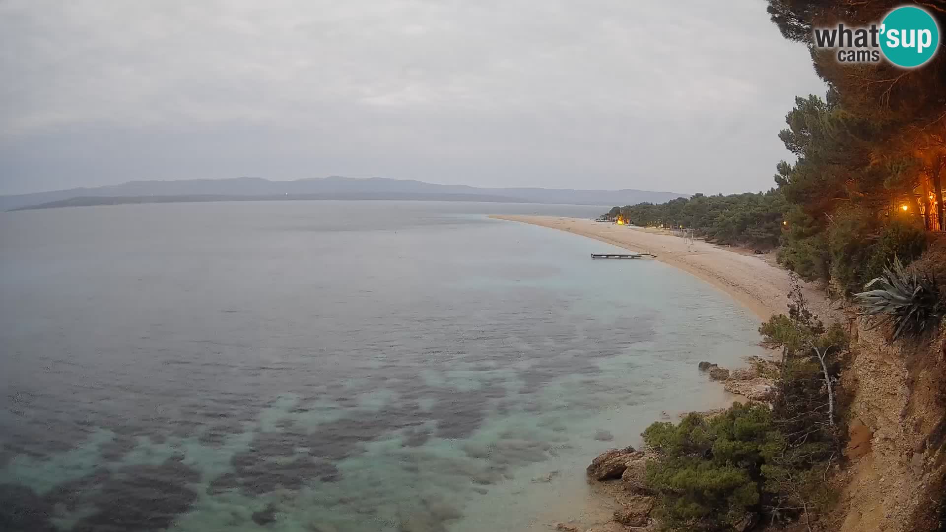 Spletna kamera Bol Zlatni Rat – Pogled v živo z otoka Brač