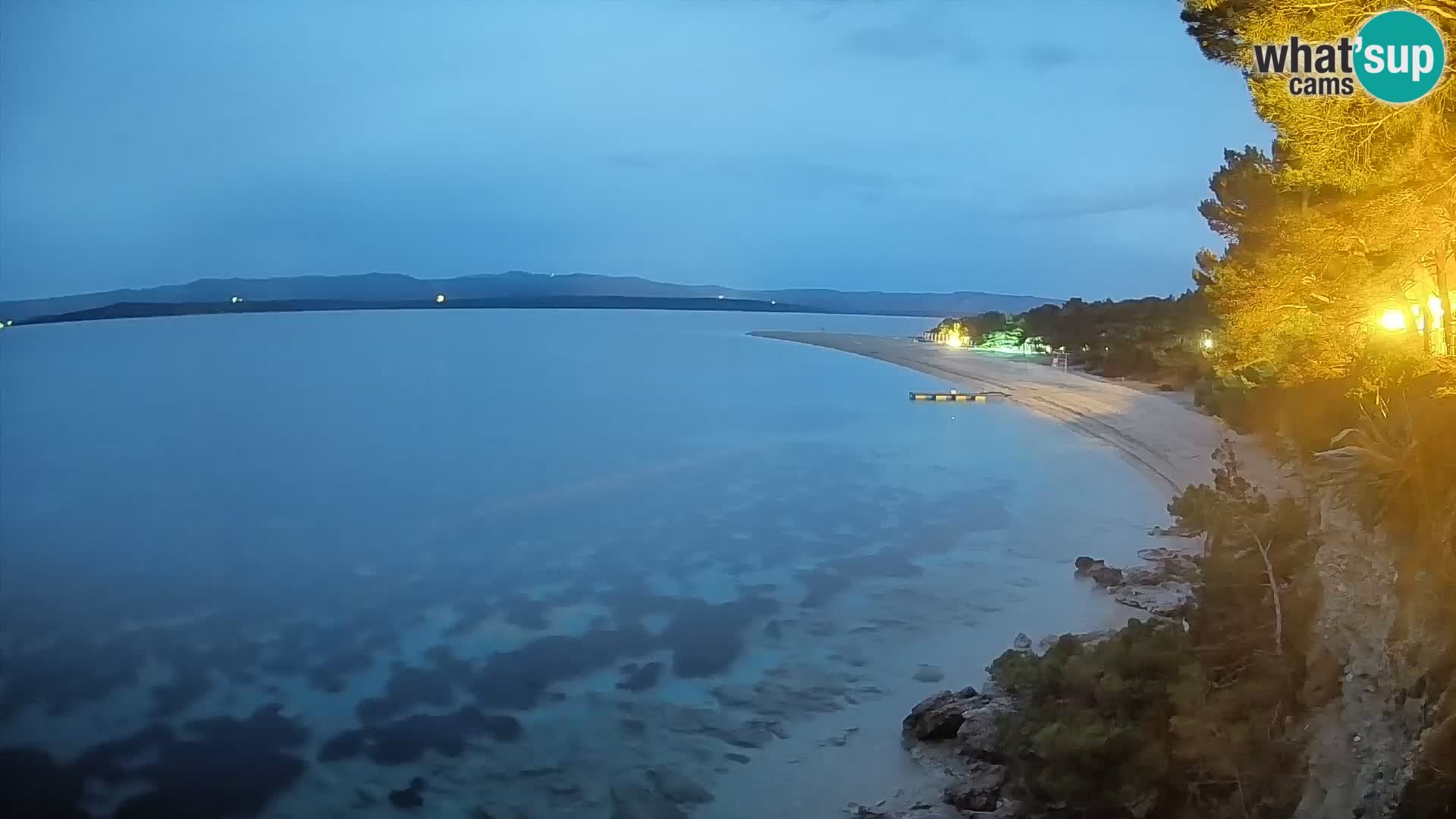 Web kamera Bol Zlatni Rat – Pogled uživo s otoka Brača