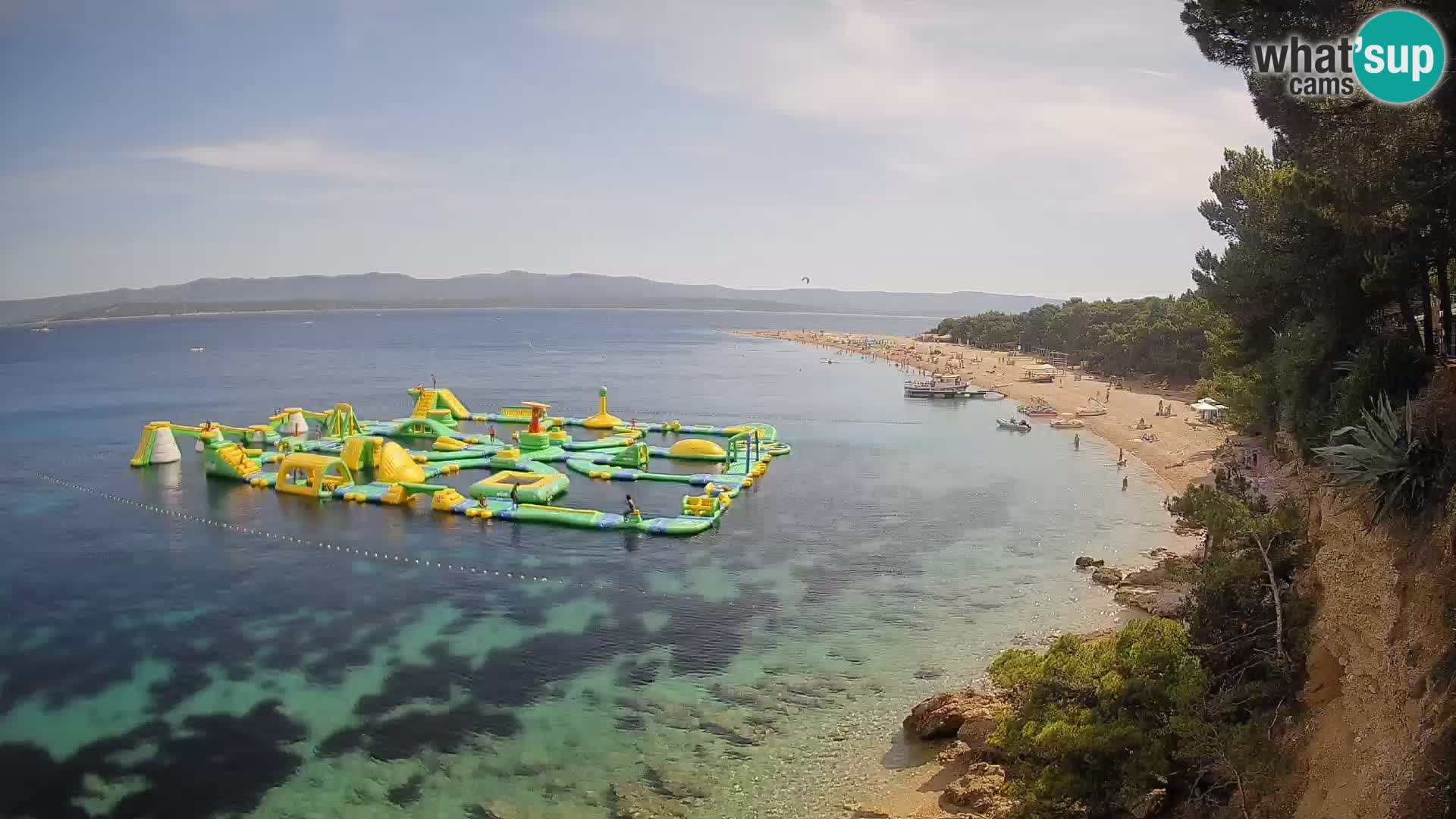 Spletna kamera Bol Zlatni Rat – Pogled v živo z otoka Brač
