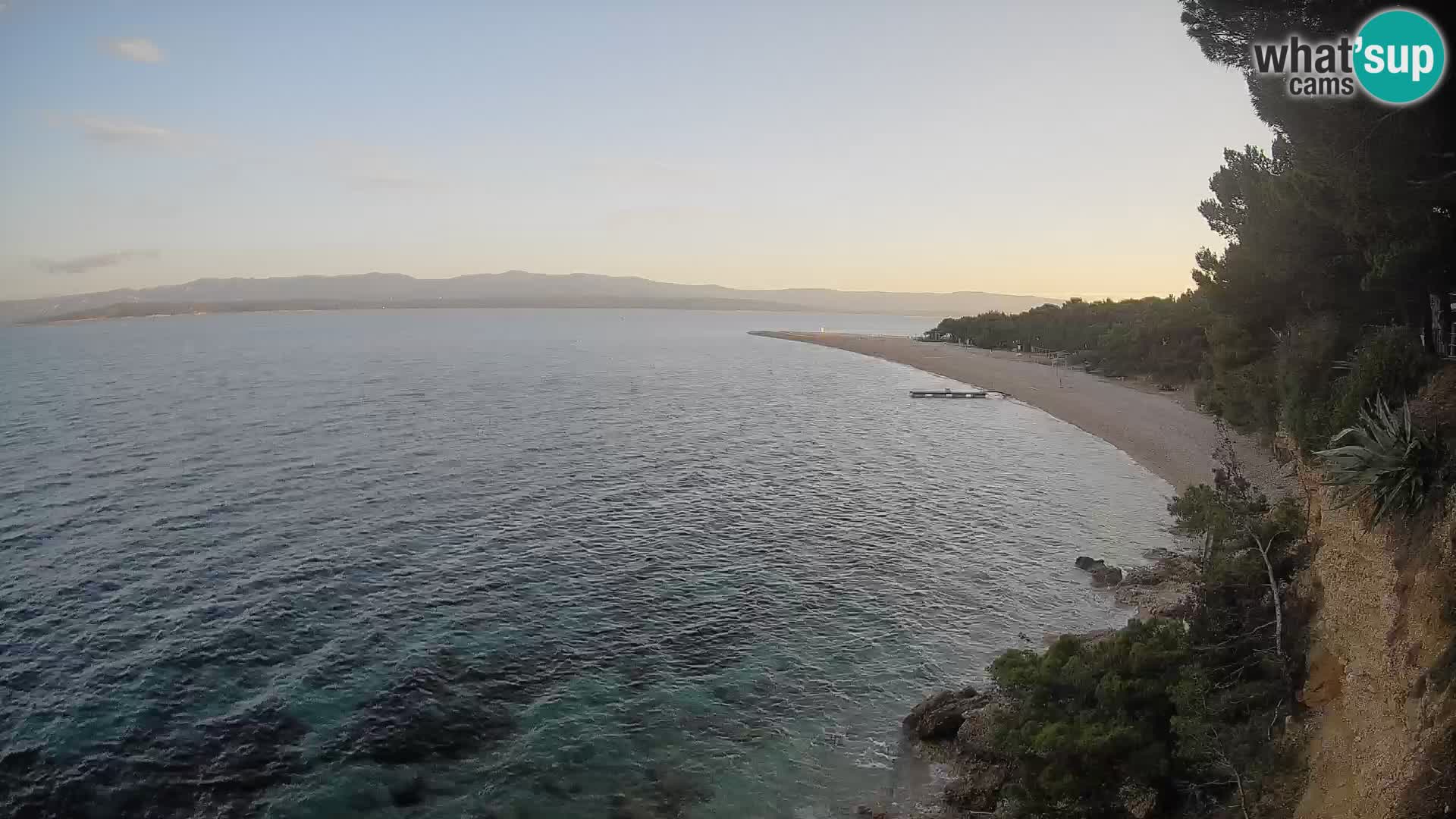 Spletna kamera Bol Zlatni Rat – Pogled v živo z otoka Brač