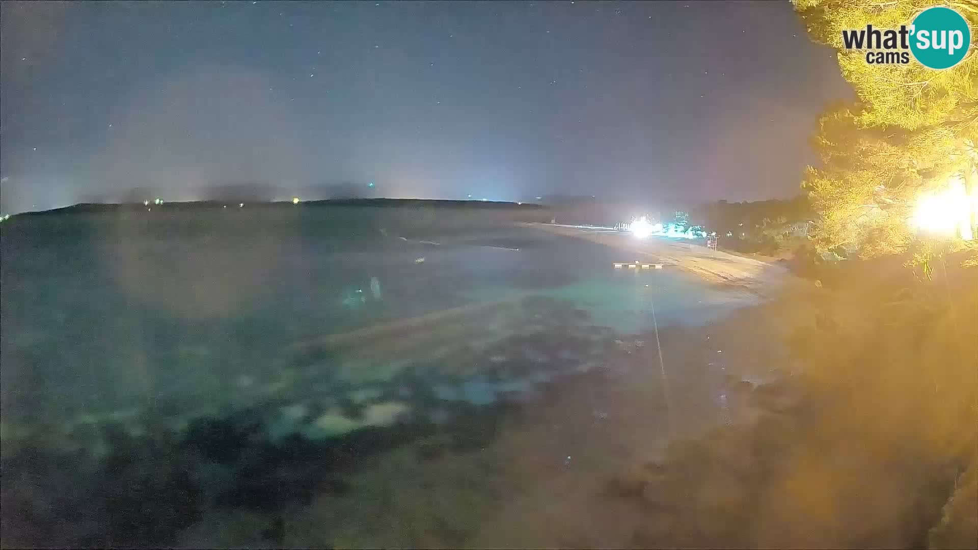 Web kamera Bol Zlatni Rat – Pogled uživo s otoka Brača