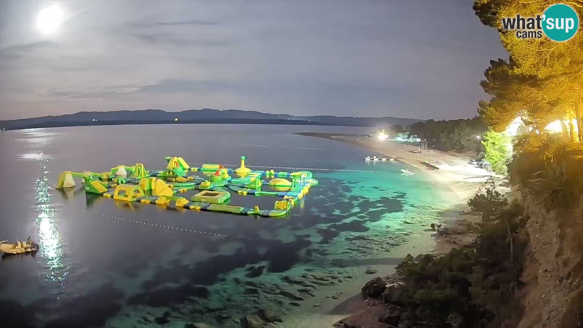 Webcam Zlatni Rat Bol – Liveblick vom berühmten Strand auf Brač