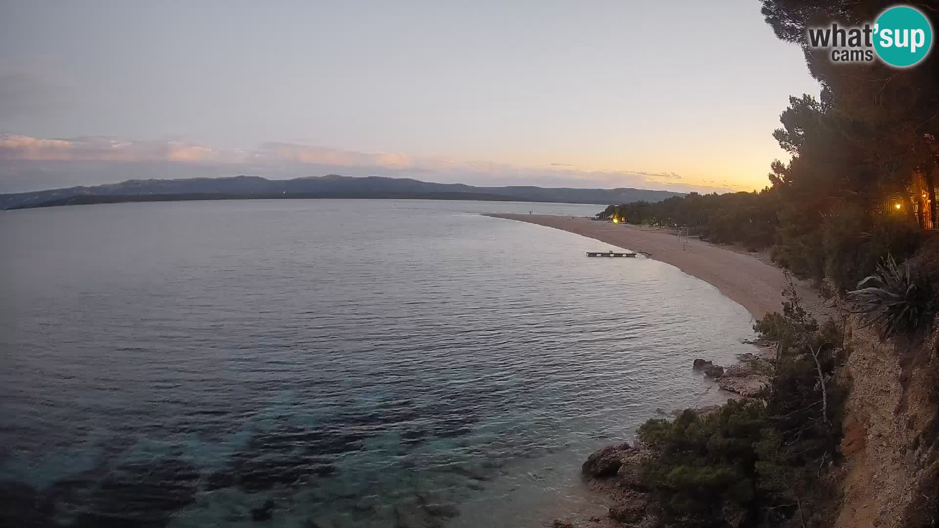Spletna kamera Bol Zlatni Rat – Pogled v živo z otoka Brač