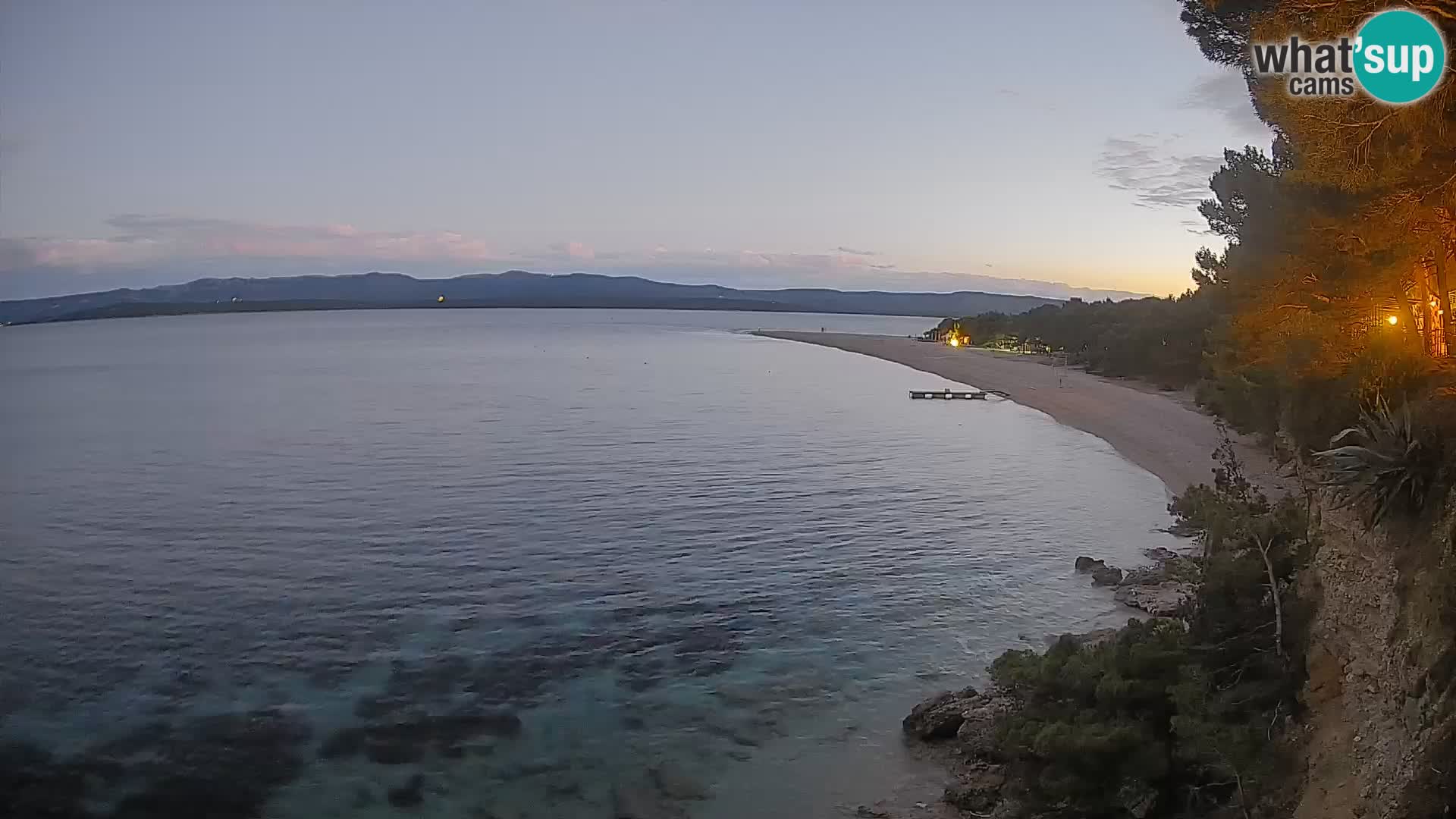 Web kamera Bol Zlatni Rat – Pogled uživo s otoka Brača