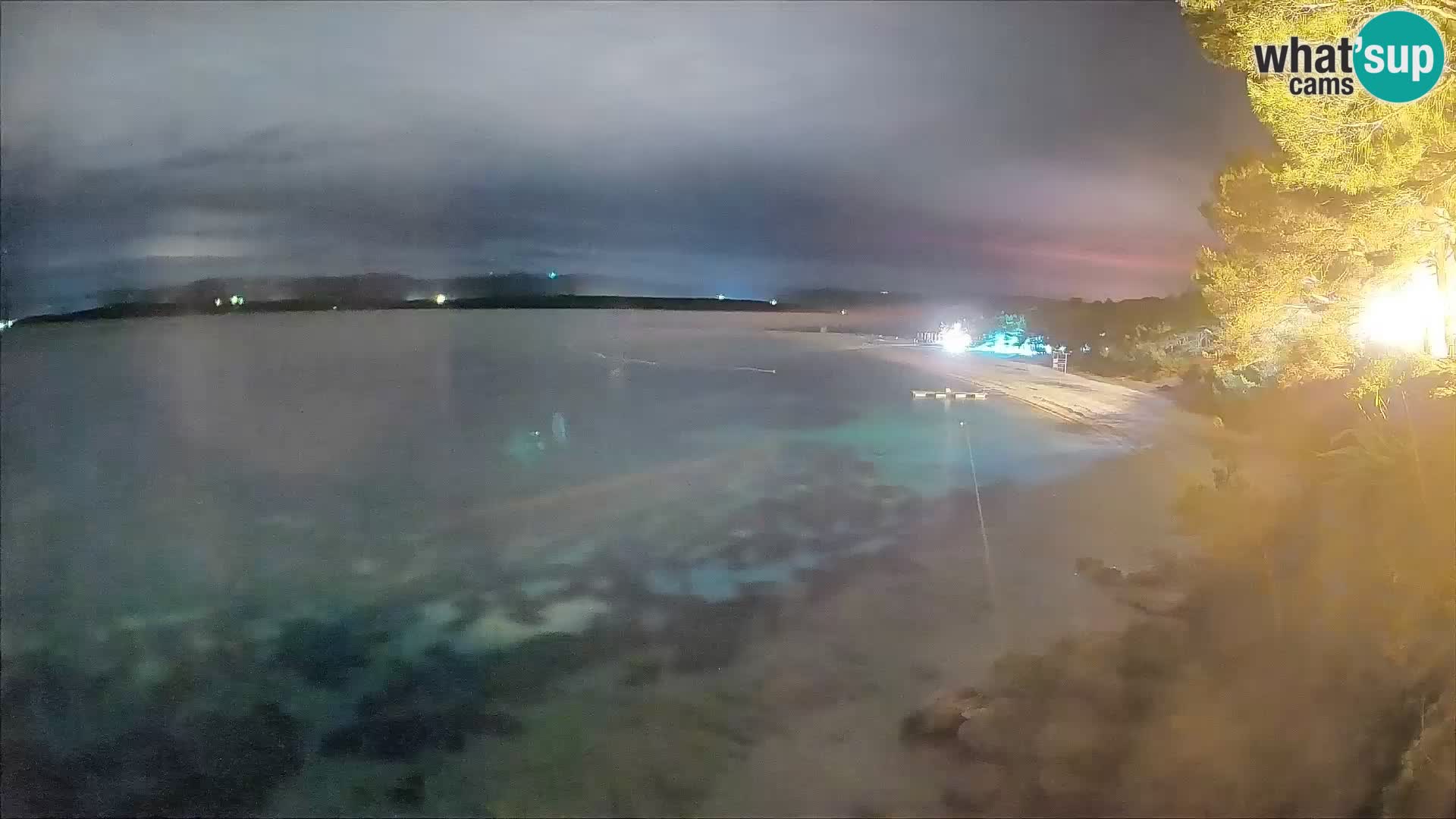 Webcam Zlatni Rat Bol – Liveblick vom berühmten Strand auf Brač