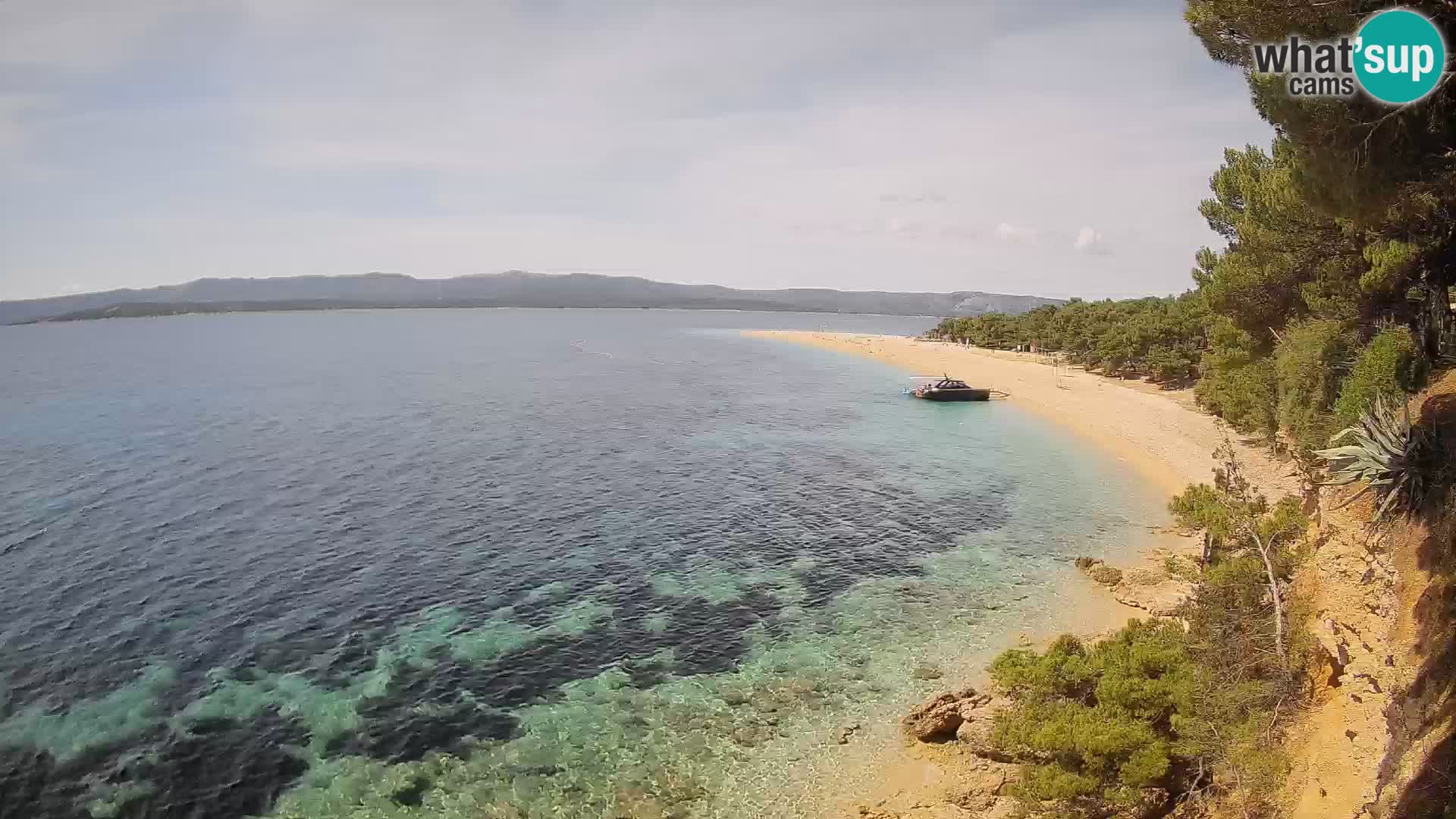 Web kamera Bol Zlatni Rat – Pogled uživo s otoka Brača