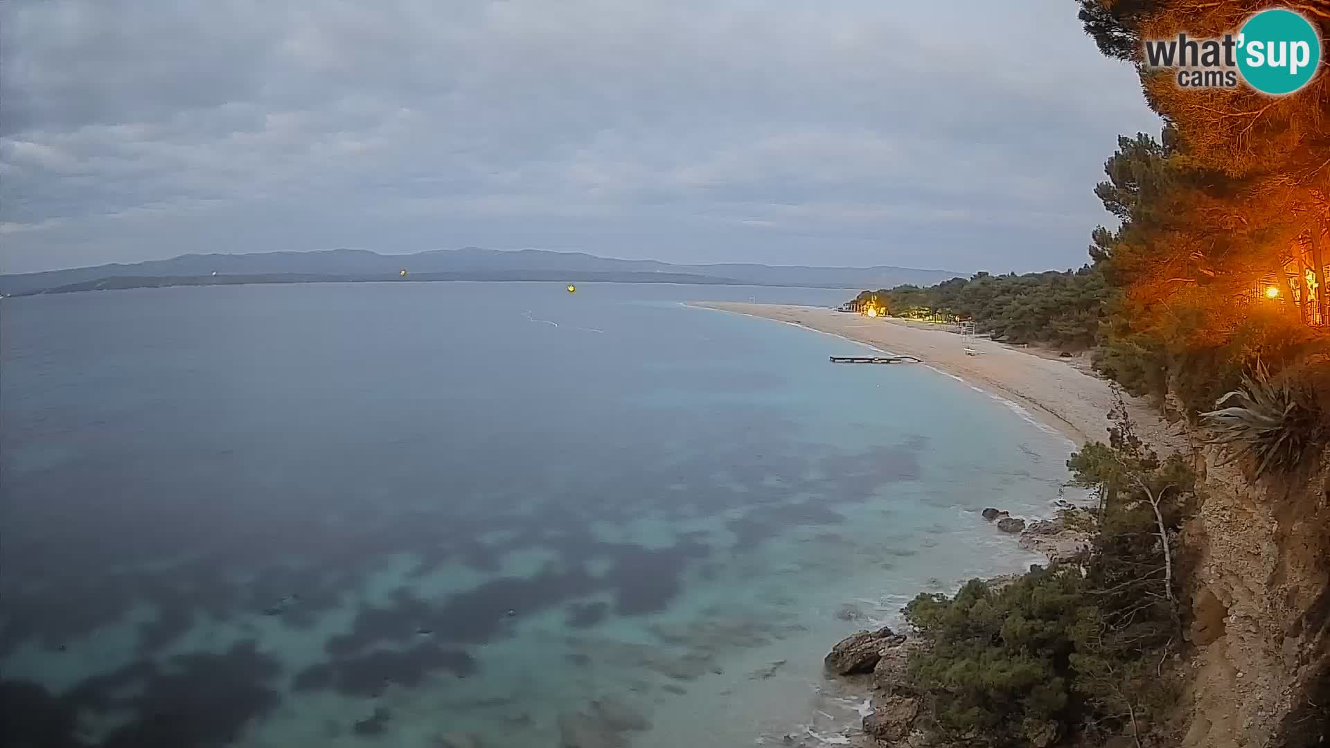 Web kamera Bol Zlatni Rat – Pogled uživo s otoka Brača
