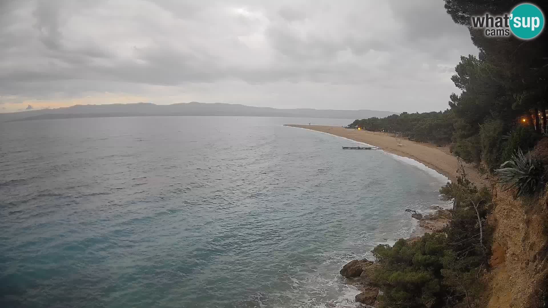 Web kamera Bol Zlatni Rat – Pogled uživo s otoka Brača