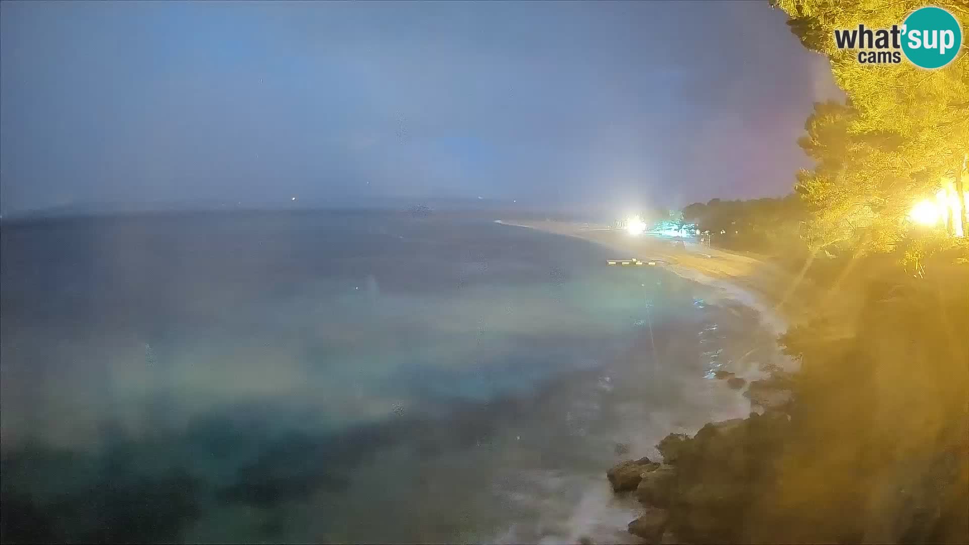 Spletna kamera Bol Zlatni Rat – Pogled v živo z otoka Brač