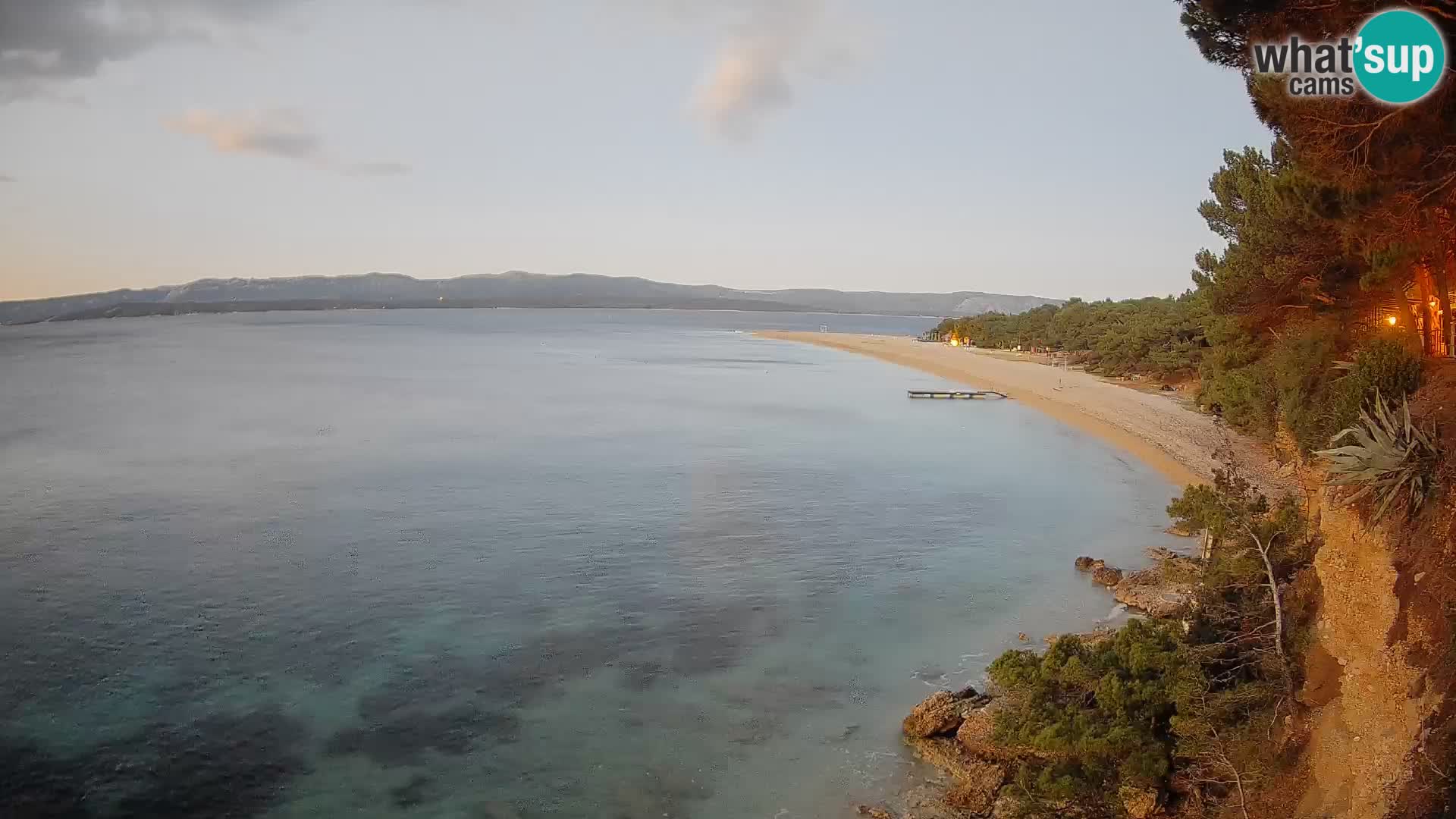 Spletna kamera Bol Zlatni Rat – Pogled v živo z otoka Brač