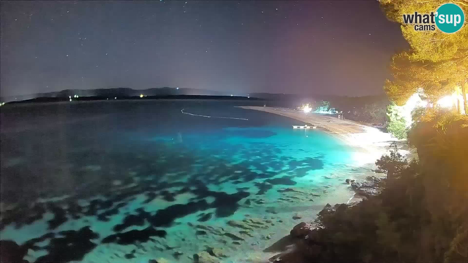 Spletna kamera Bol Zlatni Rat – Pogled v živo z otoka Brač
