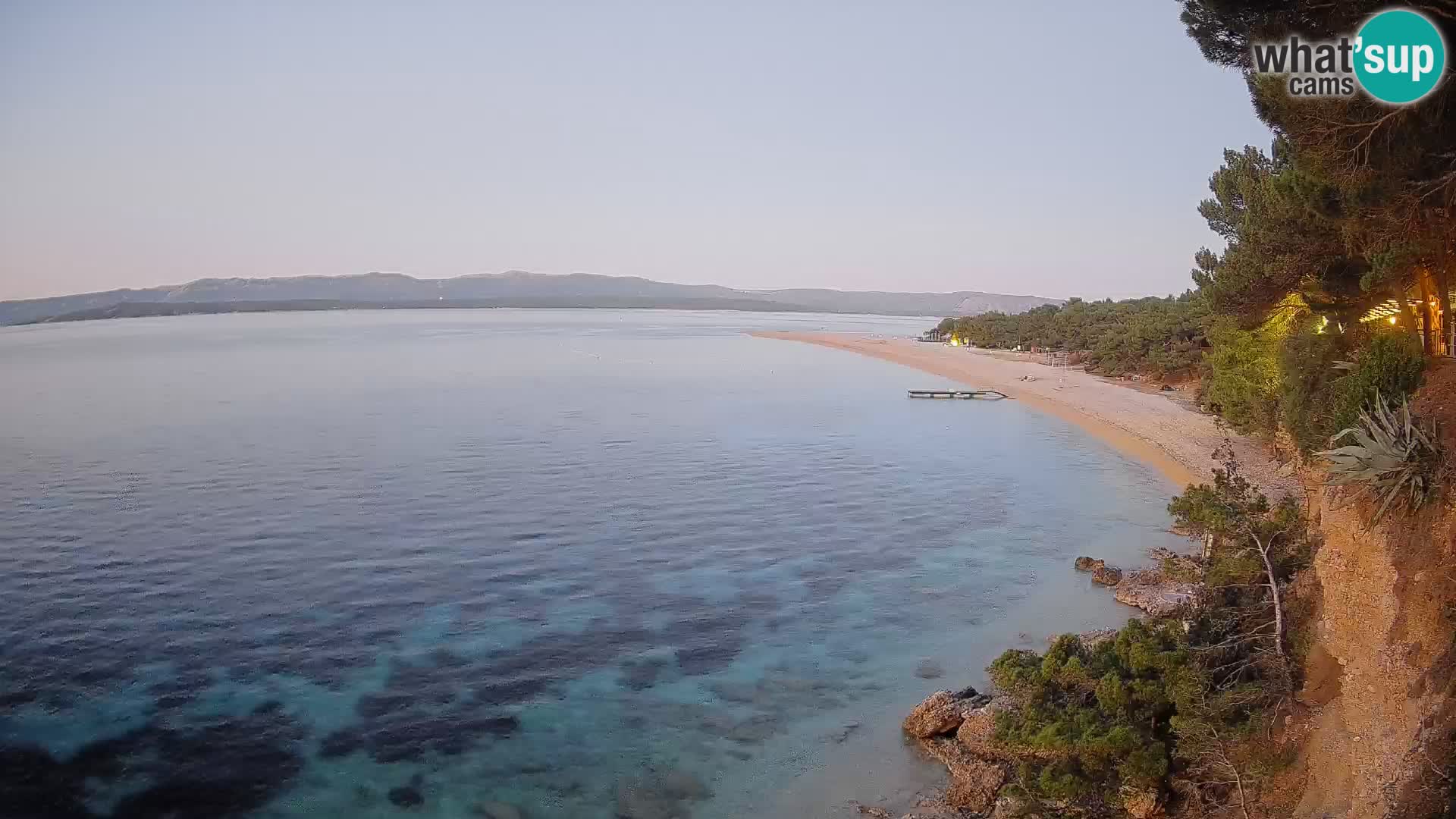 Web kamera Bol Zlatni Rat – Pogled uživo s otoka Brača