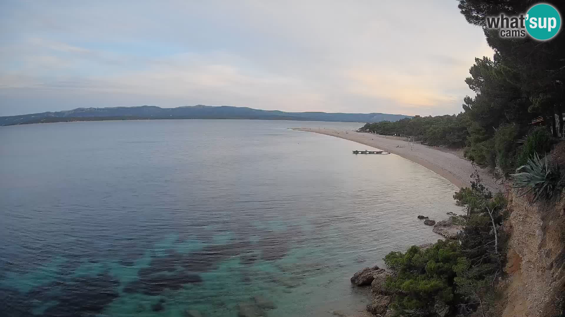Web kamera Bol Zlatni Rat – Pogled uživo s otoka Brača