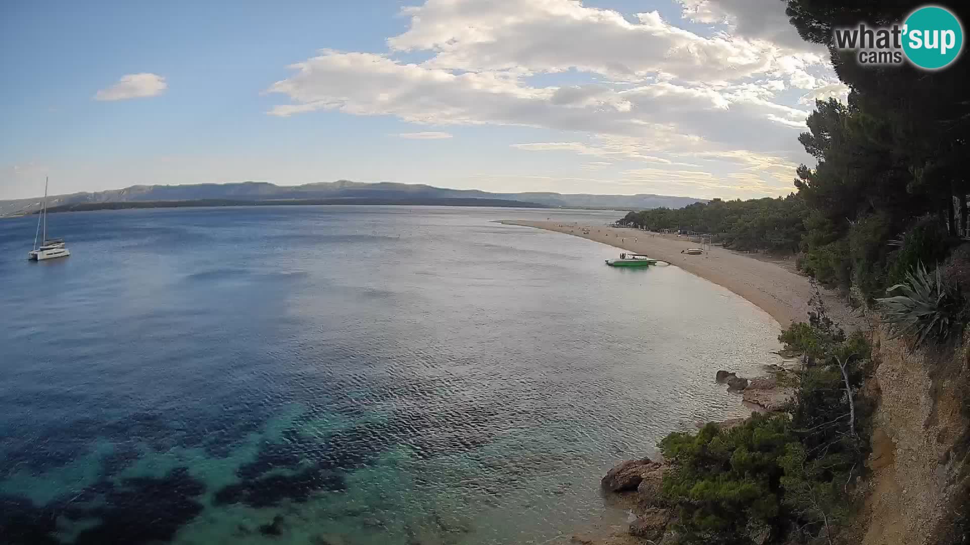 Web kamera Bol Zlatni Rat – Pogled uživo s otoka Brača