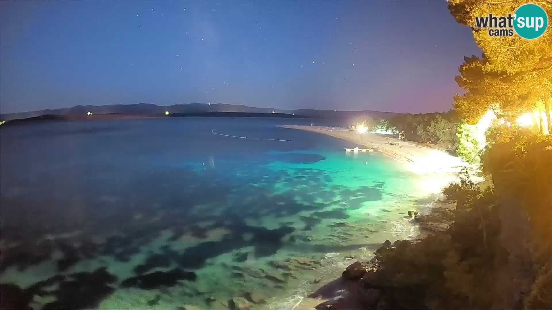 Spletna kamera Bol Zlatni Rat – Pogled v živo z otoka Brač