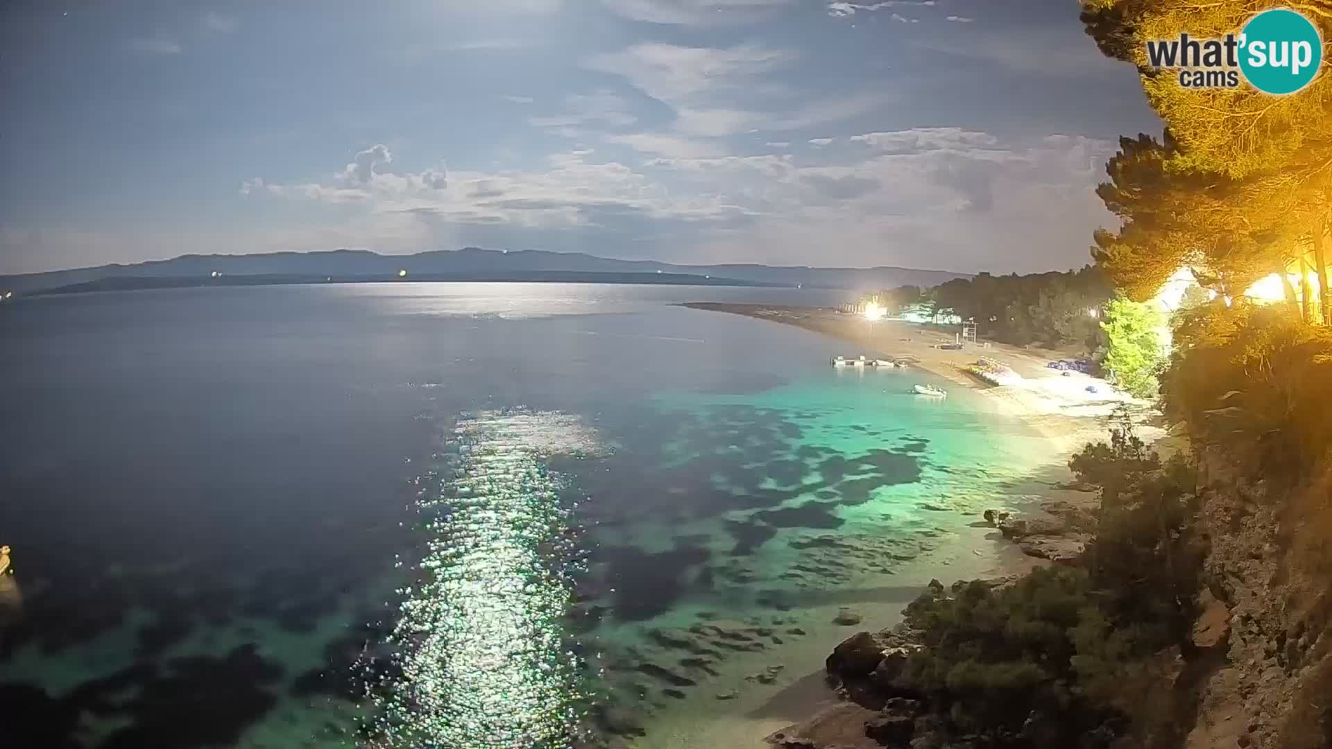 Web kamera Bol Zlatni Rat – Pogled uživo s otoka Brača