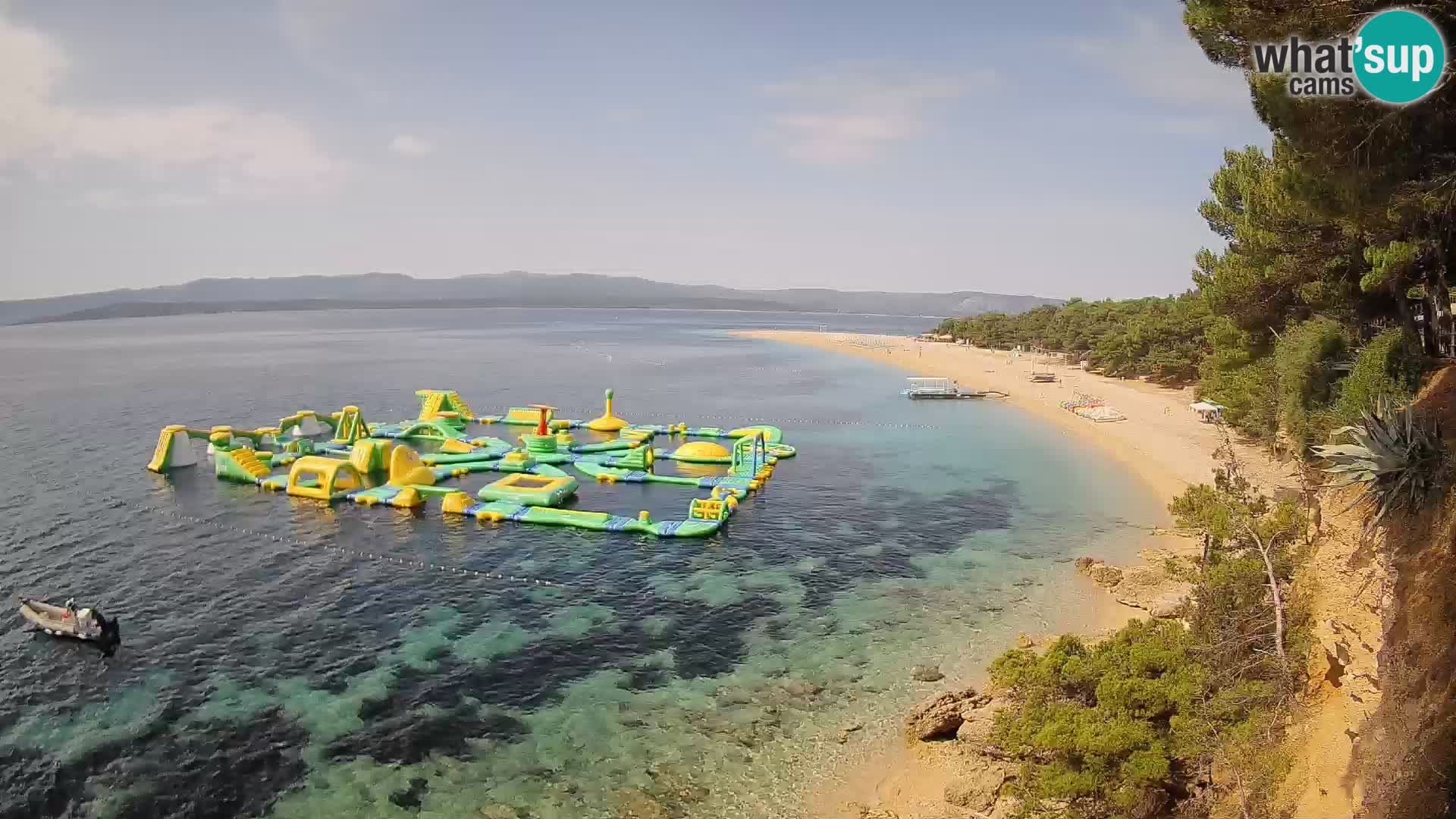 Spletna kamera Bol Zlatni Rat – Pogled v živo z otoka Brač