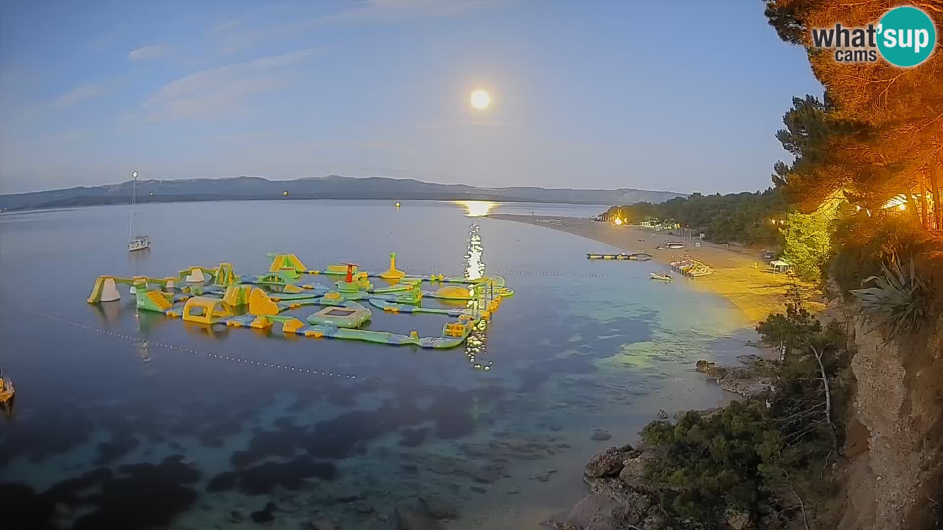 Webcam Zlatni Rat Bol – Liveblick vom berühmten Strand auf Brač