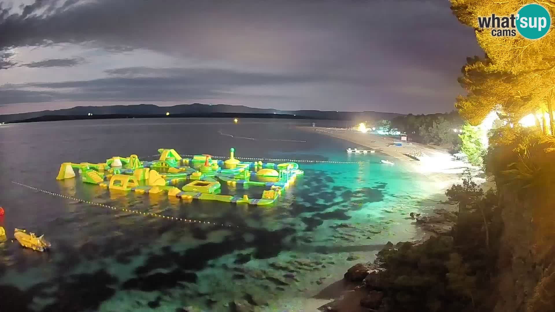 Webcam Zlatni Rat Bol – Liveblick vom berühmten Strand auf Brač