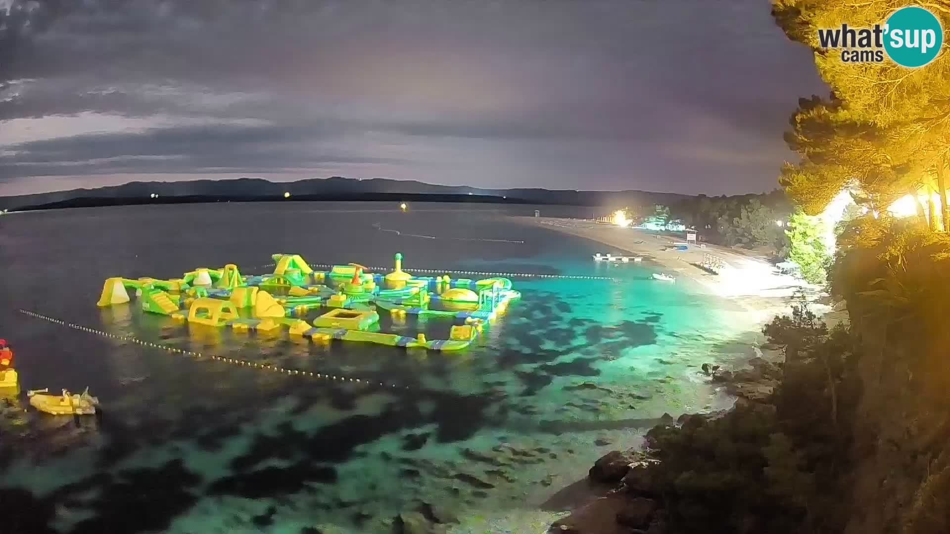 Webcam Zlatni Rat Bol – Liveblick vom berühmten Strand auf Brač