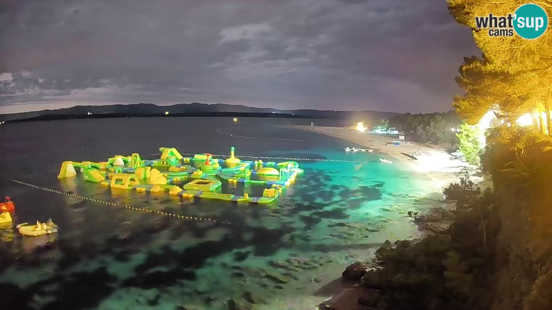 Webcam Zlatni Rat Bol – Liveblick vom berühmten Strand auf Brač