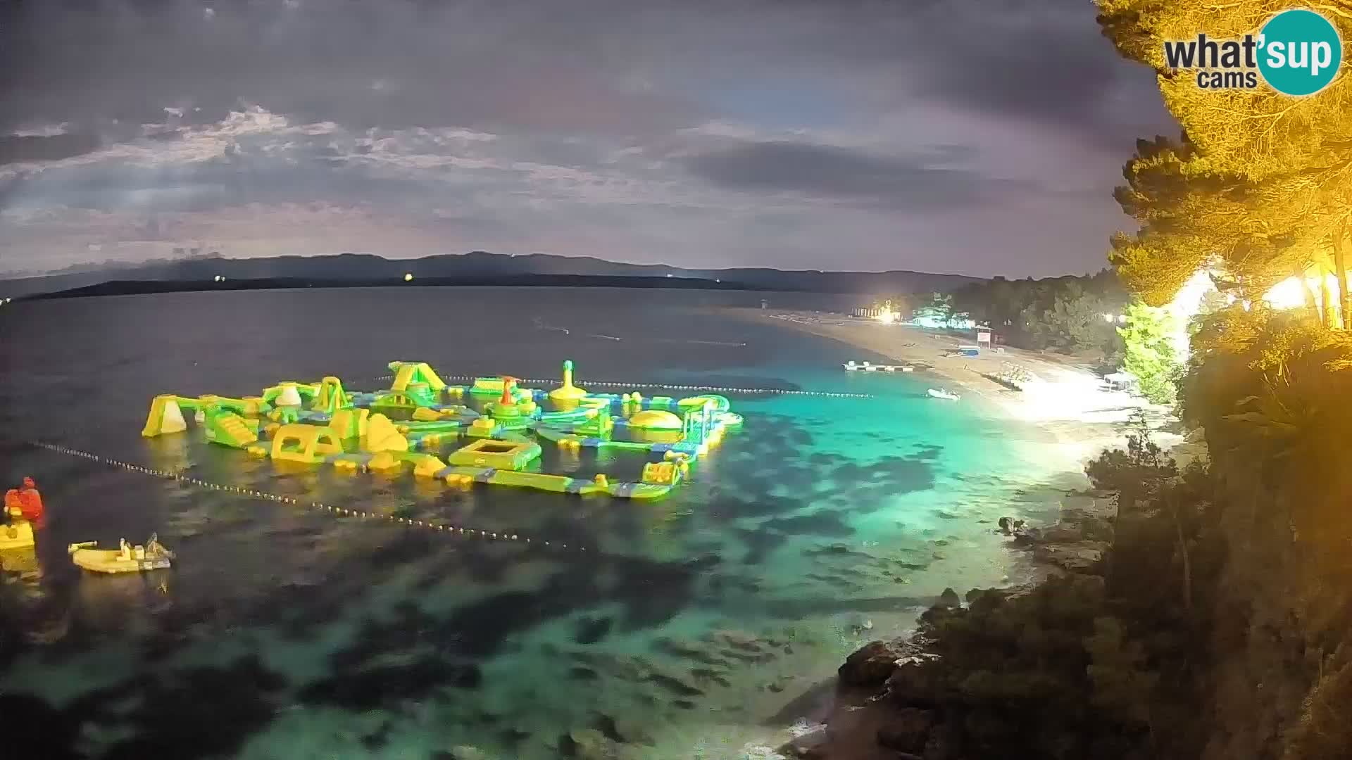 Webcam Zlatni Rat Bol – Liveblick vom berühmten Strand auf Brač