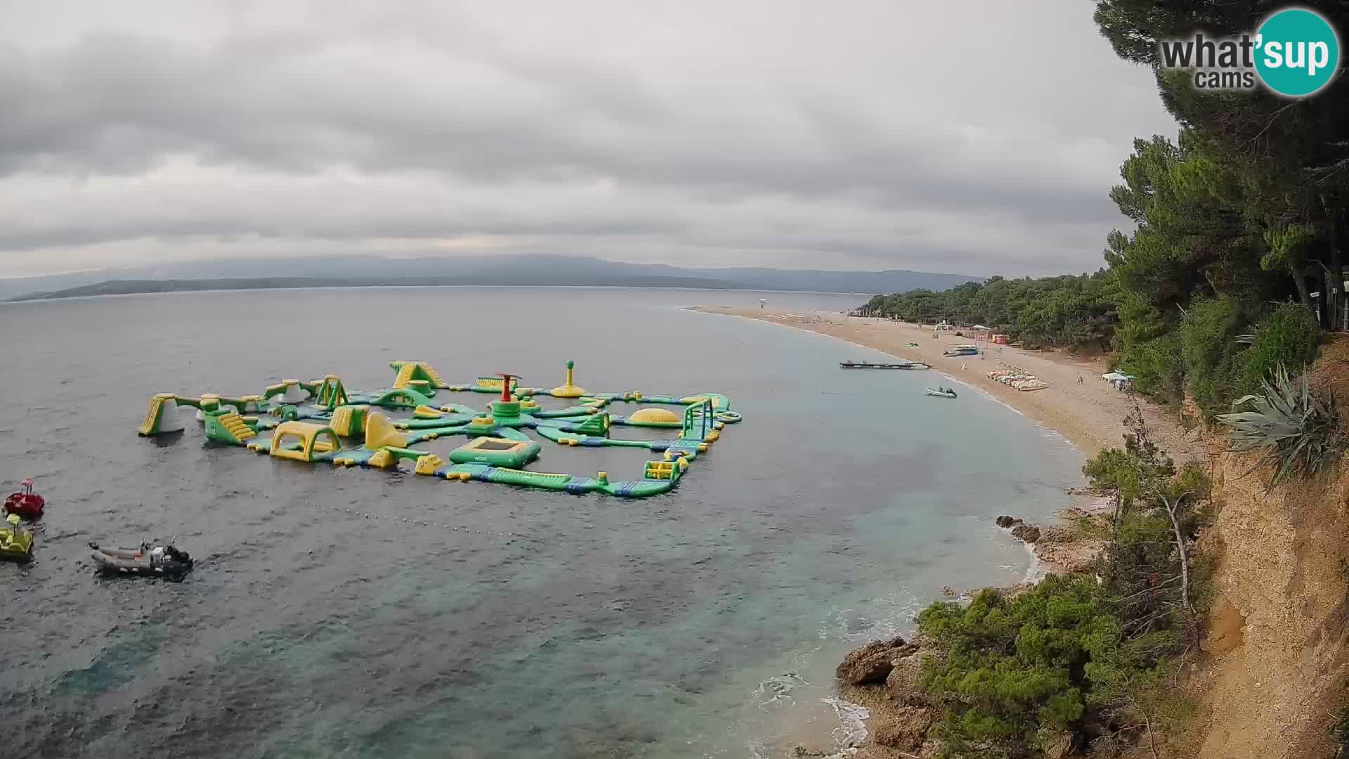 Spletna kamera Bol Zlatni Rat – Pogled v živo z otoka Brač