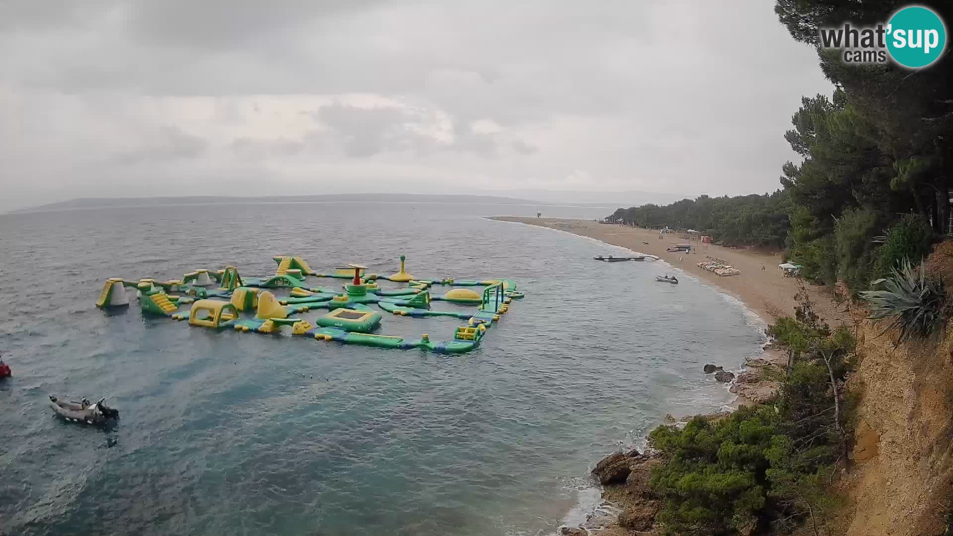Web kamera Bol Zlatni Rat – Pogled uživo s otoka Brača