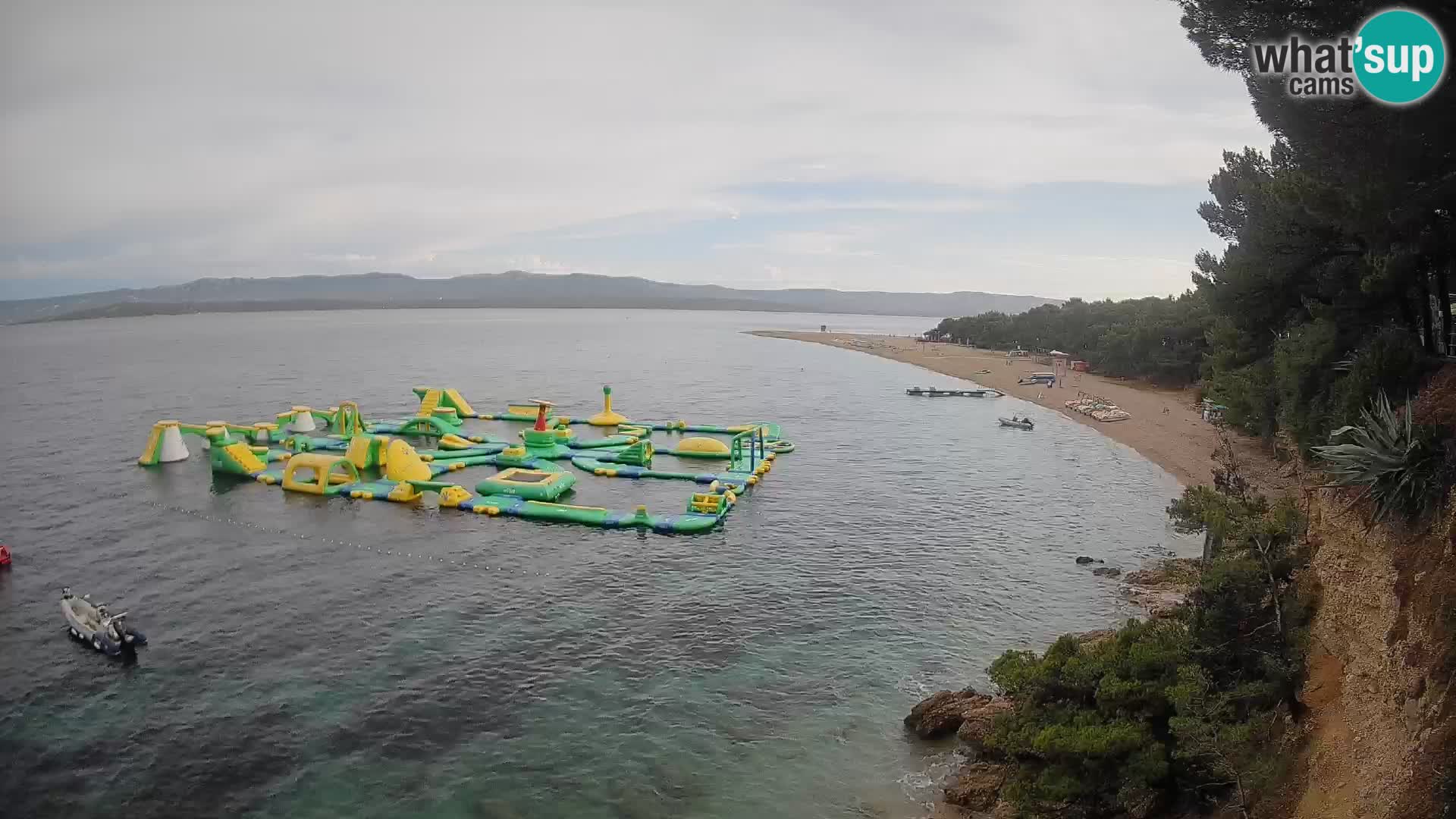 Spletna kamera Bol Zlatni Rat – Pogled v živo z otoka Brač