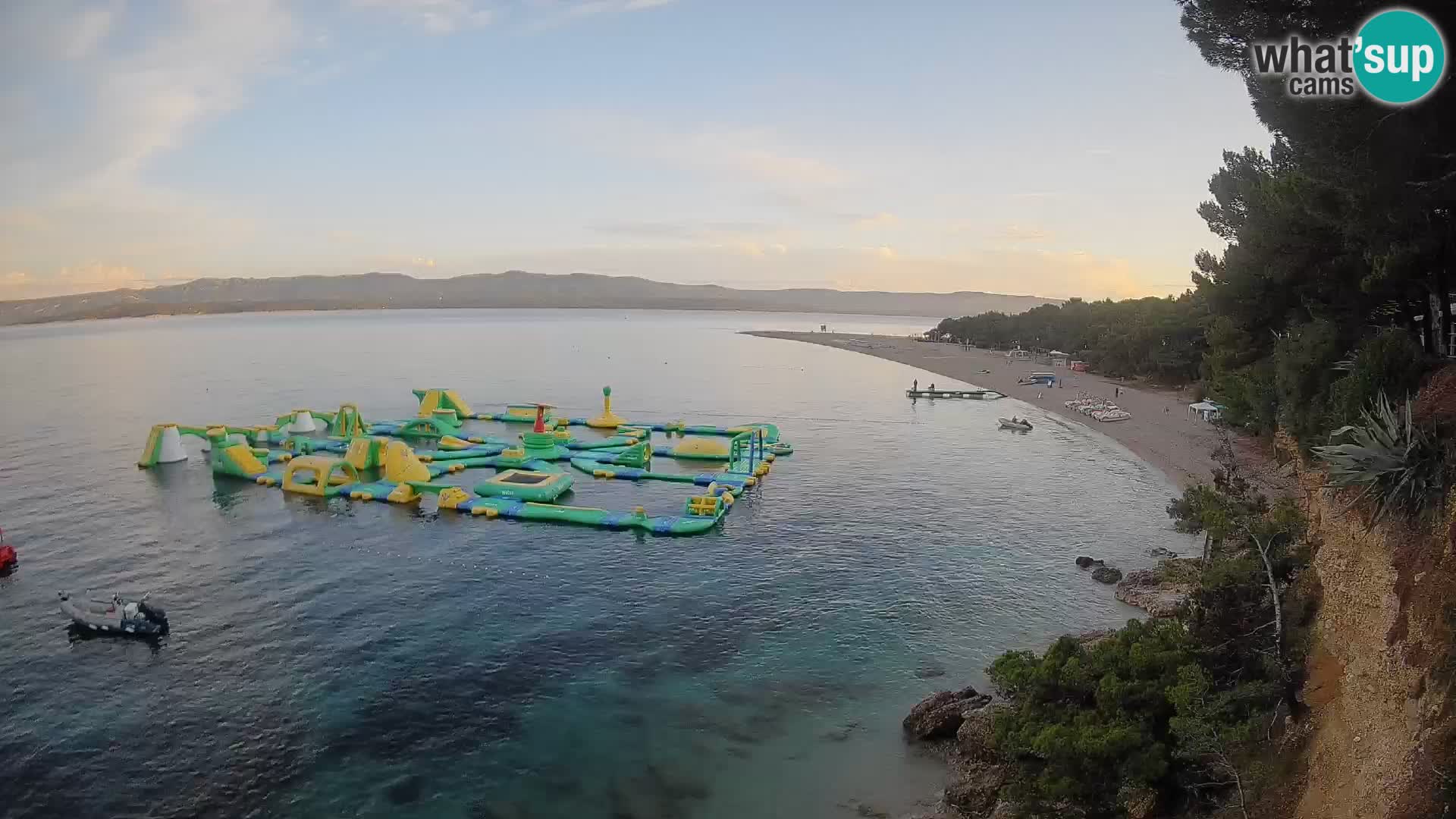 Web kamera Bol Zlatni Rat – Pogled uživo s otoka Brača