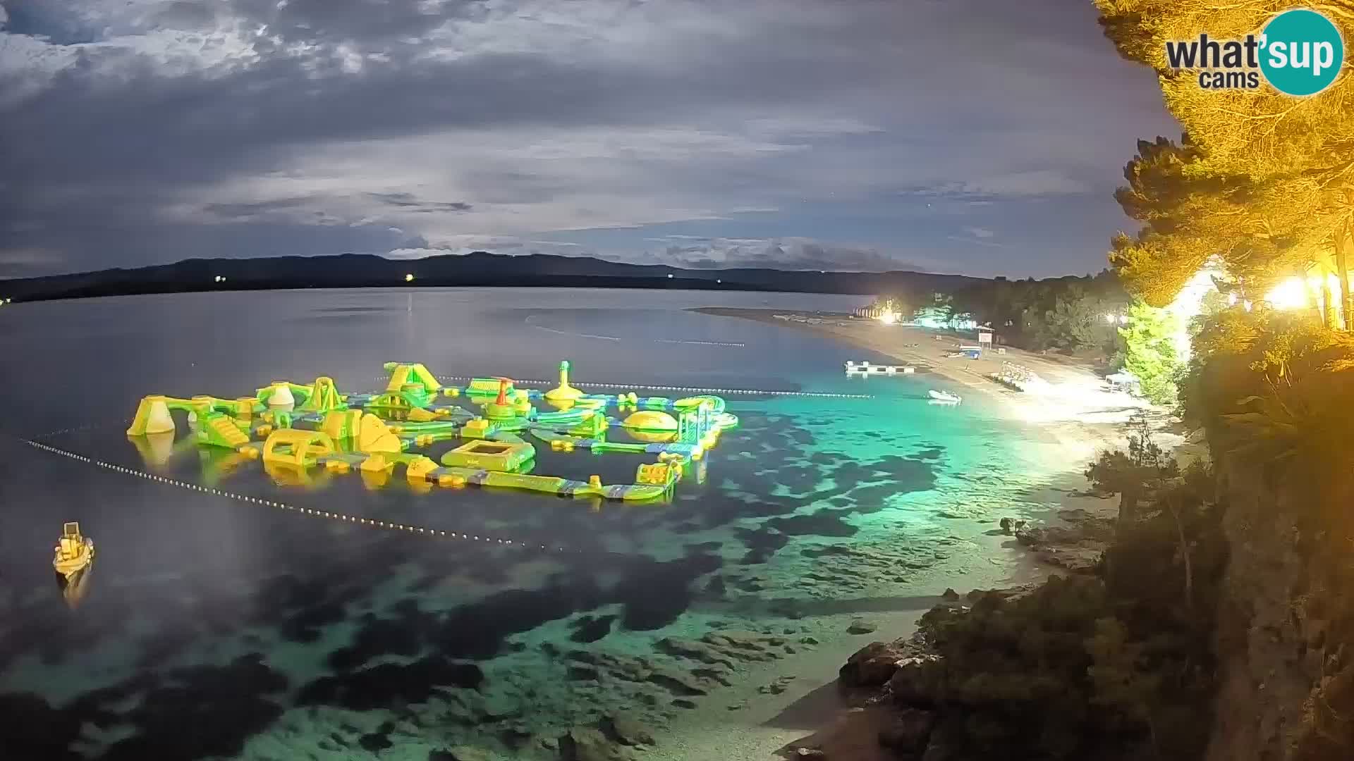 Webcam Zlatni Rat Bol – Liveblick vom berühmten Strand auf Brač