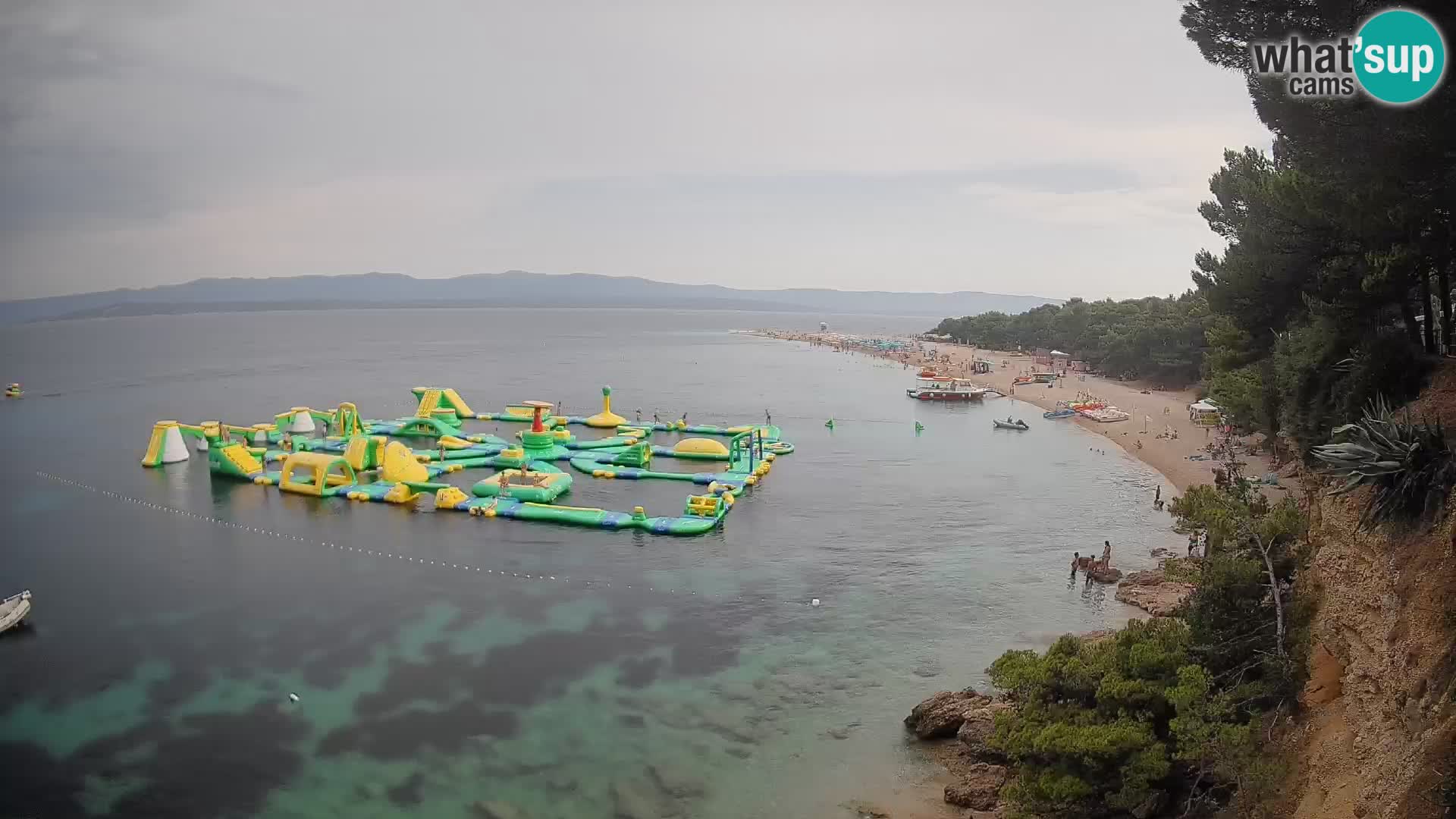 Spletna kamera Bol Zlatni Rat – Pogled v živo z otoka Brač