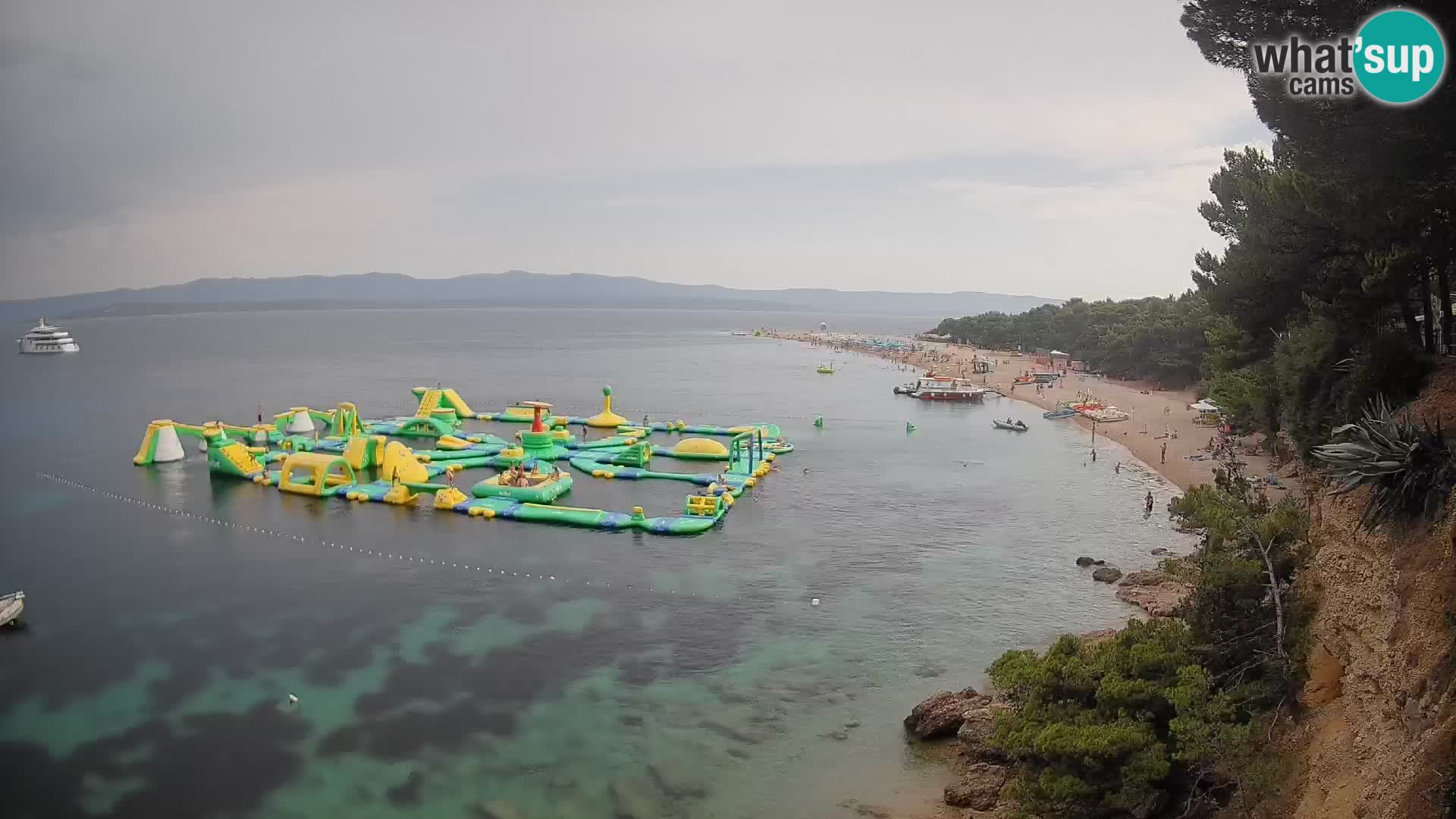 Spletna kamera Bol Zlatni Rat – Pogled v živo z otoka Brač