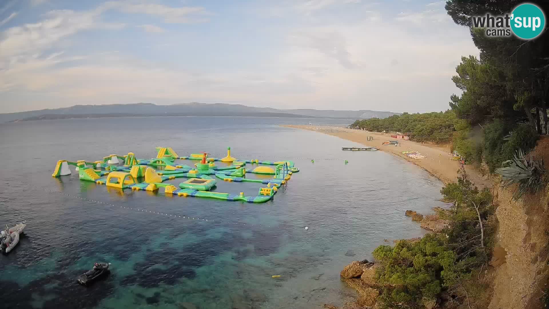 Spletna kamera Bol Zlatni Rat – Pogled v živo z otoka Brač