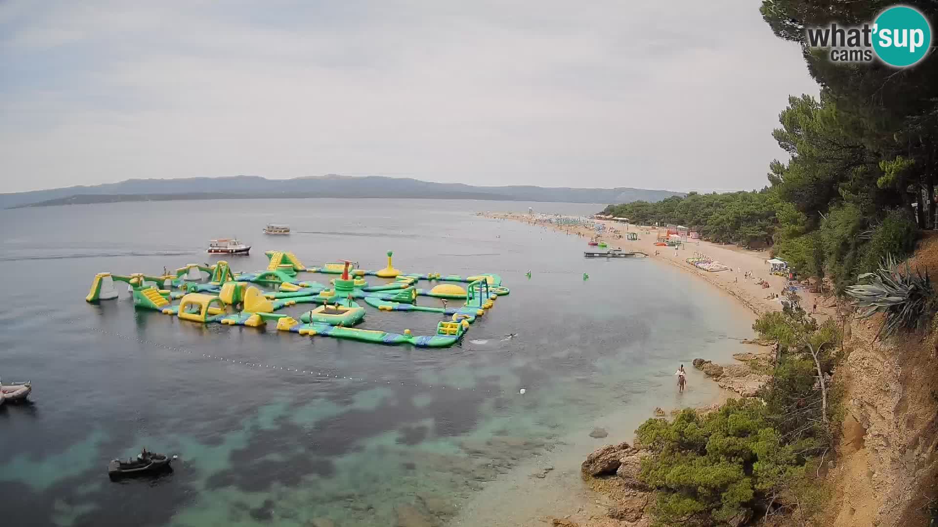 Spletna kamera Bol Zlatni Rat – Pogled v živo z otoka Brač