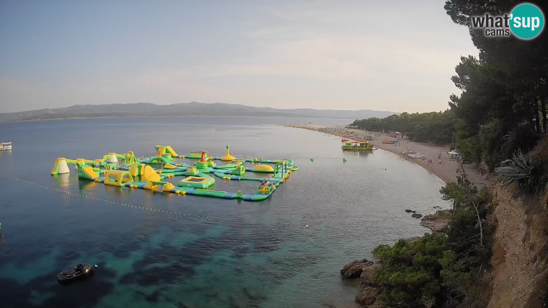 Spletna kamera Bol Zlatni Rat – Pogled v živo z otoka Brač