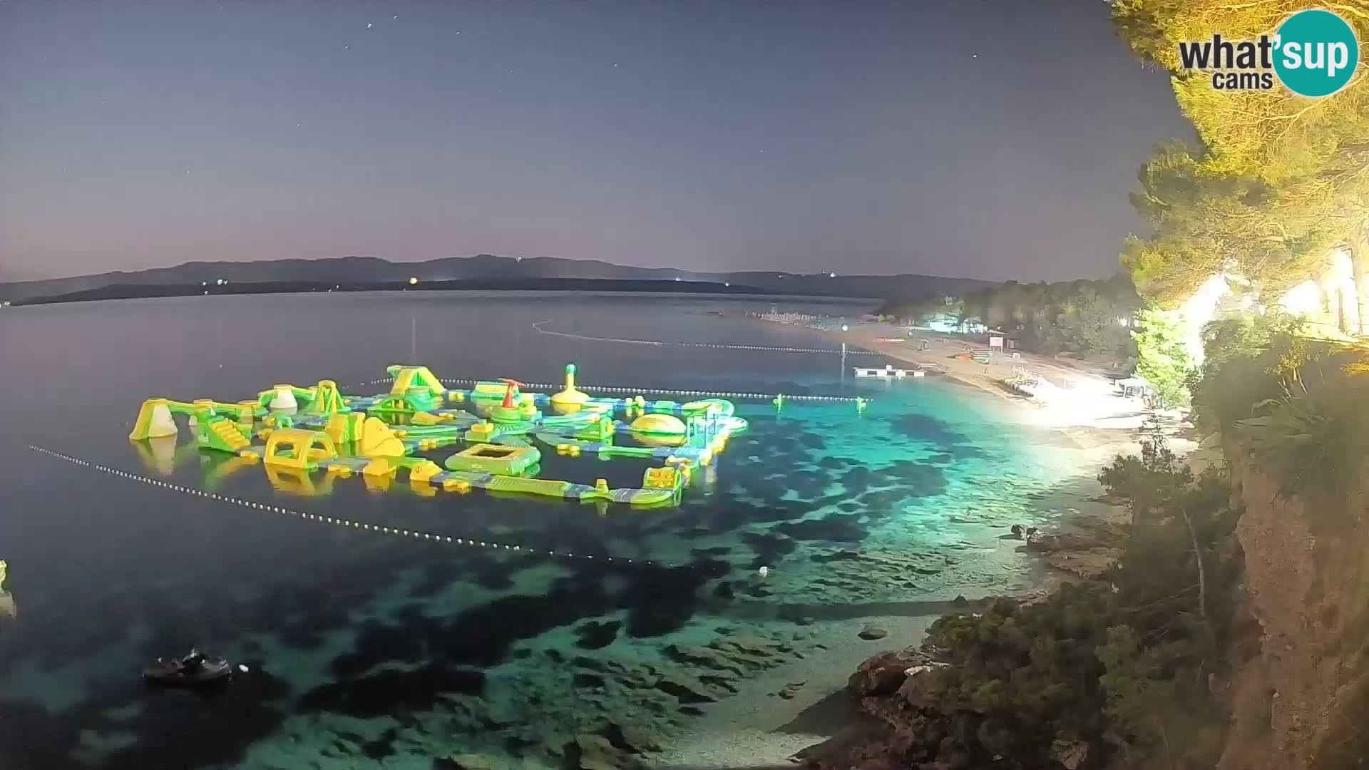 Webcam Zlatni Rat Bol – Liveblick vom berühmten Strand auf Brač
