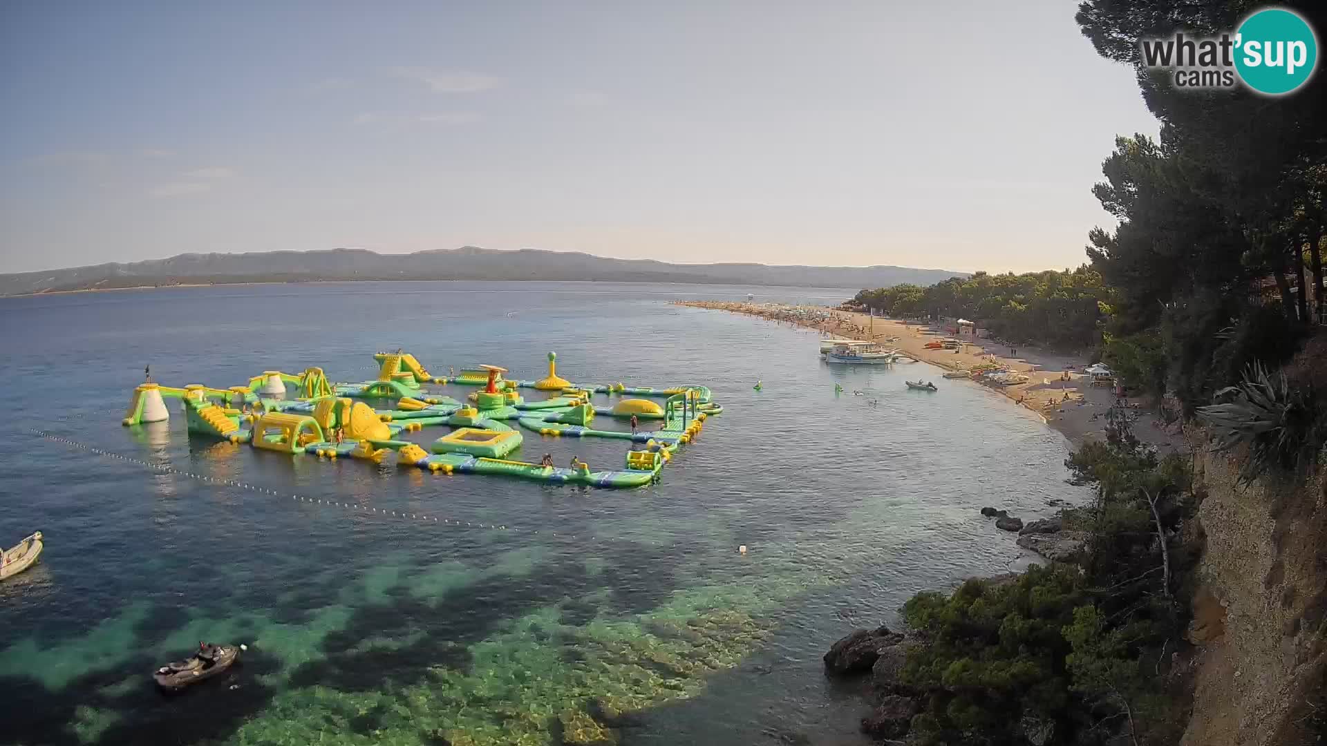 Web kamera Bol Zlatni Rat – Pogled uživo s otoka Brača