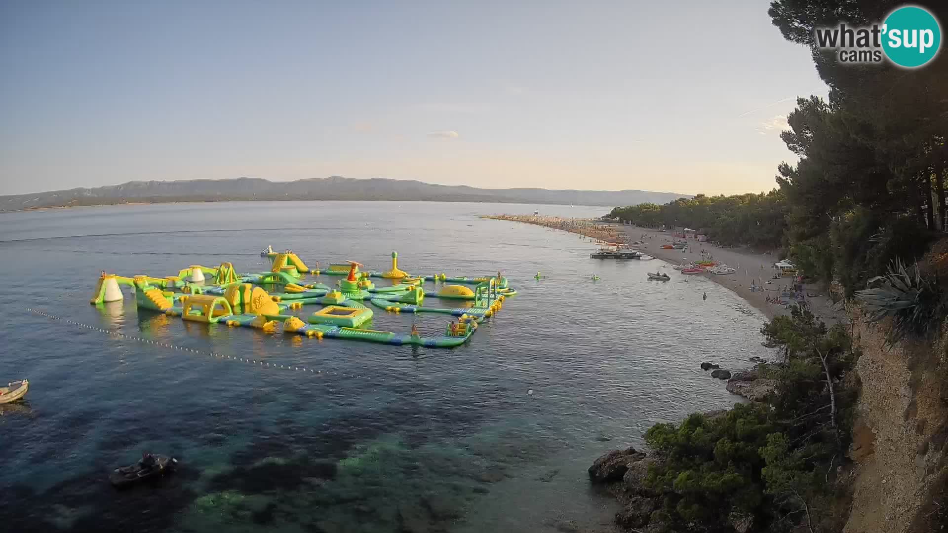 Web kamera Bol Zlatni Rat – Pogled uživo s otoka Brača