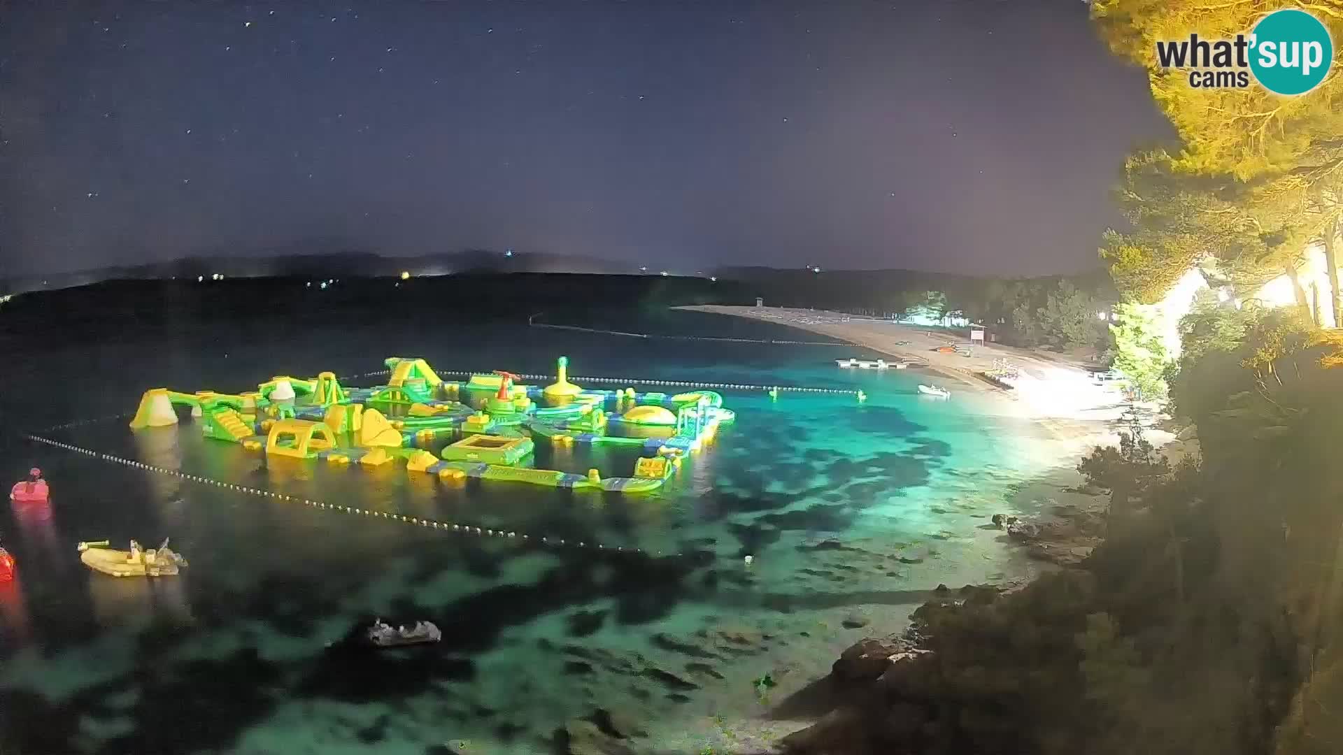 Webcam Zlatni Rat Bol – Liveblick vom berühmten Strand auf Brač