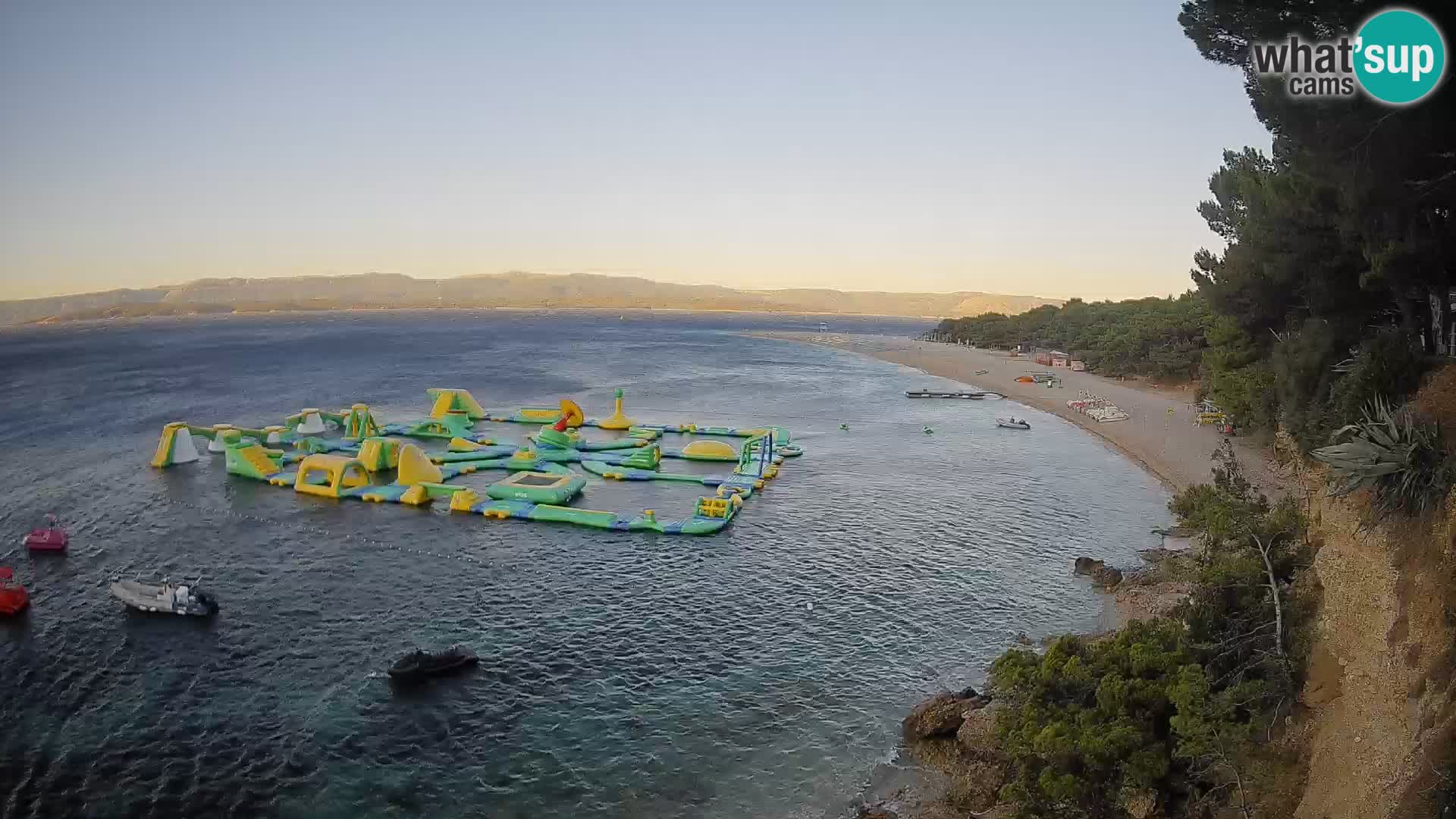 Web kamera Bol Zlatni Rat – Pogled uživo s otoka Brača