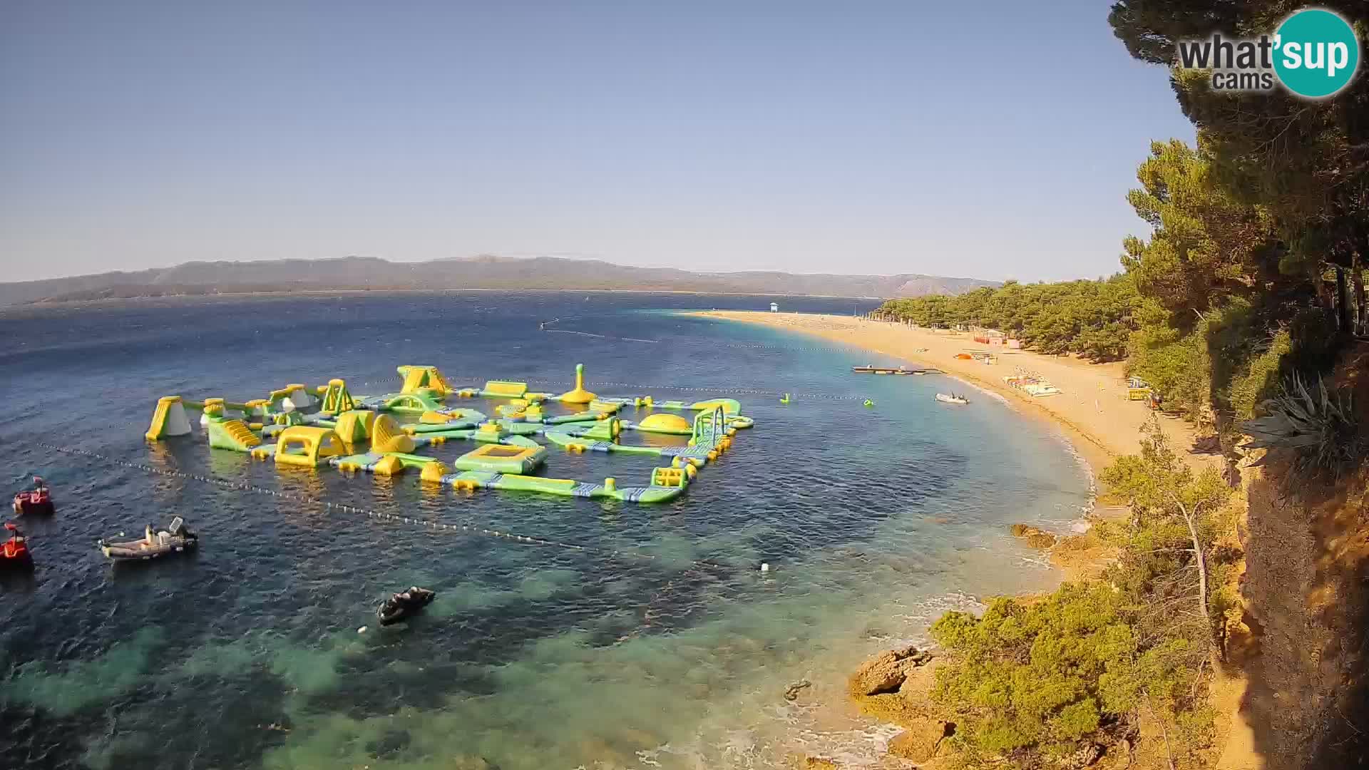 Web kamera Bol Zlatni Rat – Pogled uživo s otoka Brača