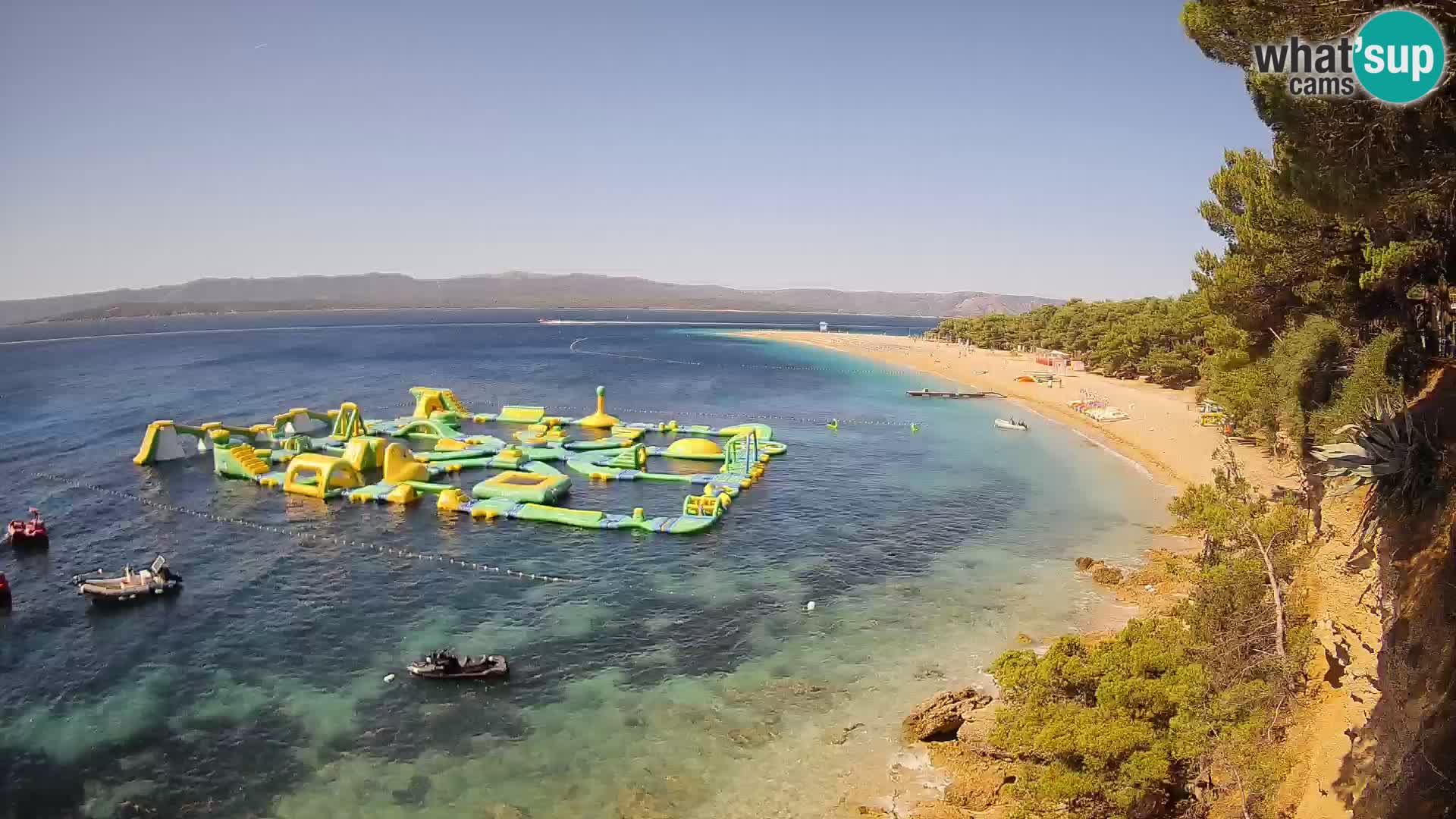 Web kamera Bol Zlatni Rat – Pogled uživo s otoka Brača