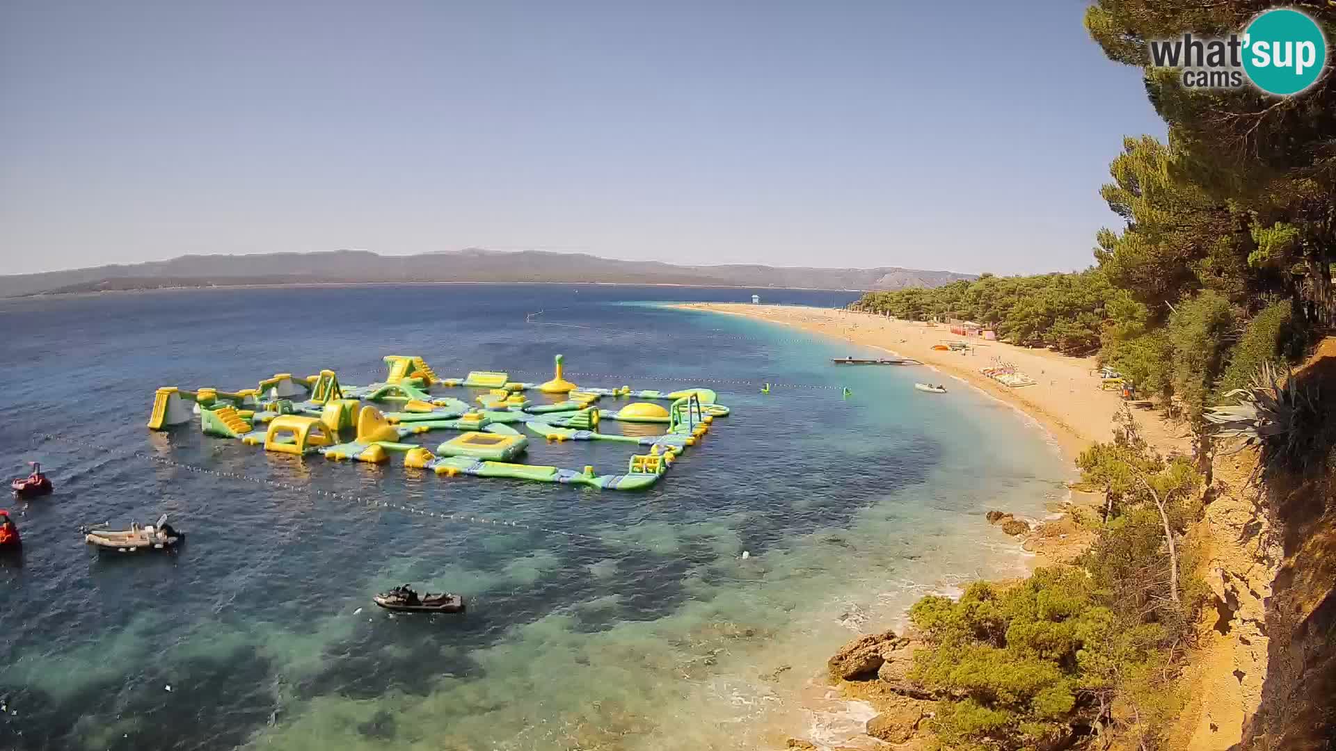 Web kamera Bol Zlatni Rat – Pogled uživo s otoka Brača