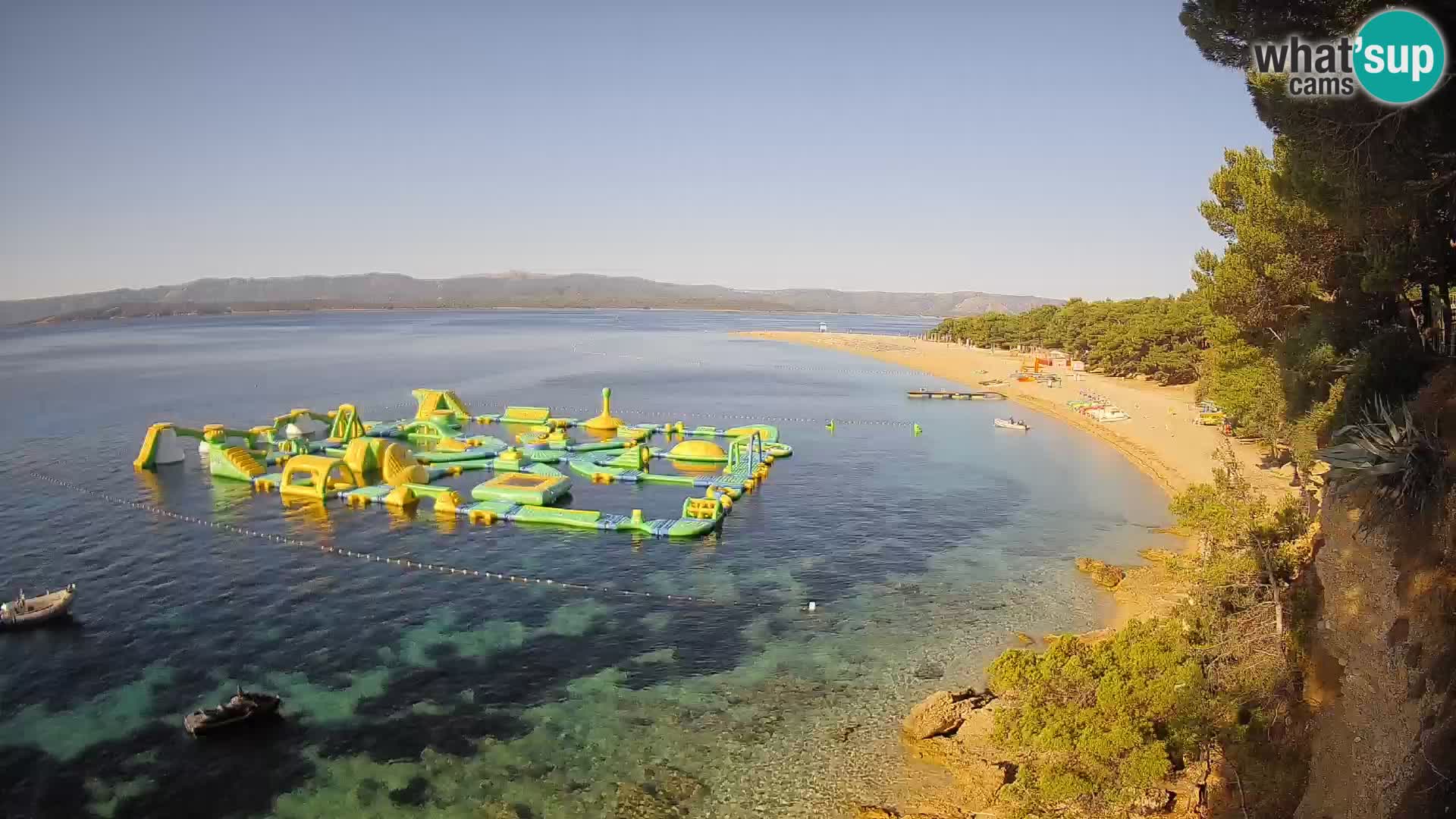 Web kamera Bol Zlatni Rat – Pogled uživo s otoka Brača