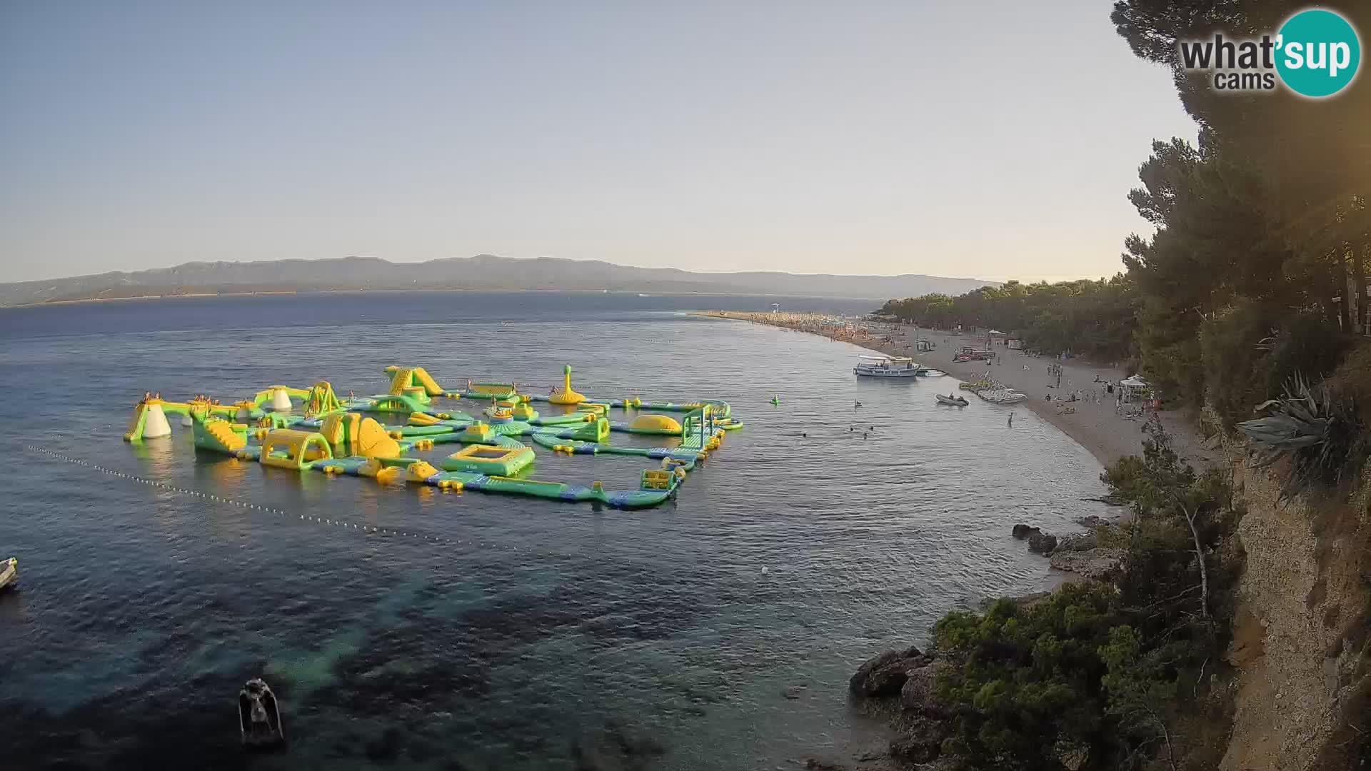 Web kamera Bol Zlatni Rat – Pogled uživo s otoka Brača