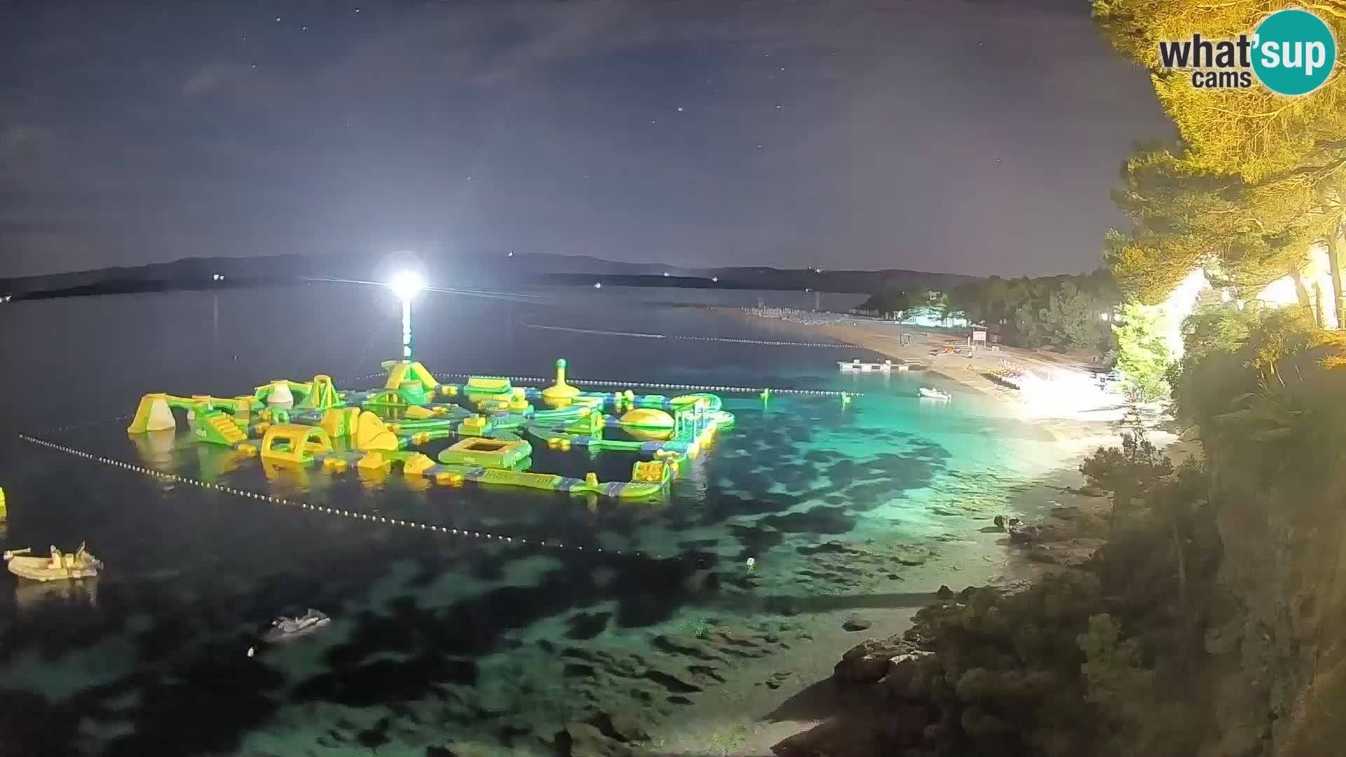 Webcam Zlatni Rat Bol – Liveblick vom berühmten Strand auf Brač