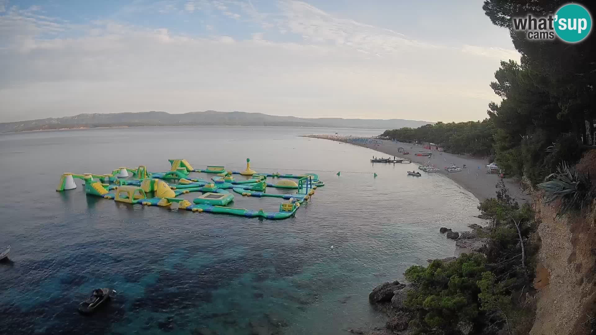 Spletna kamera Bol Zlatni Rat – Pogled v živo z otoka Brač