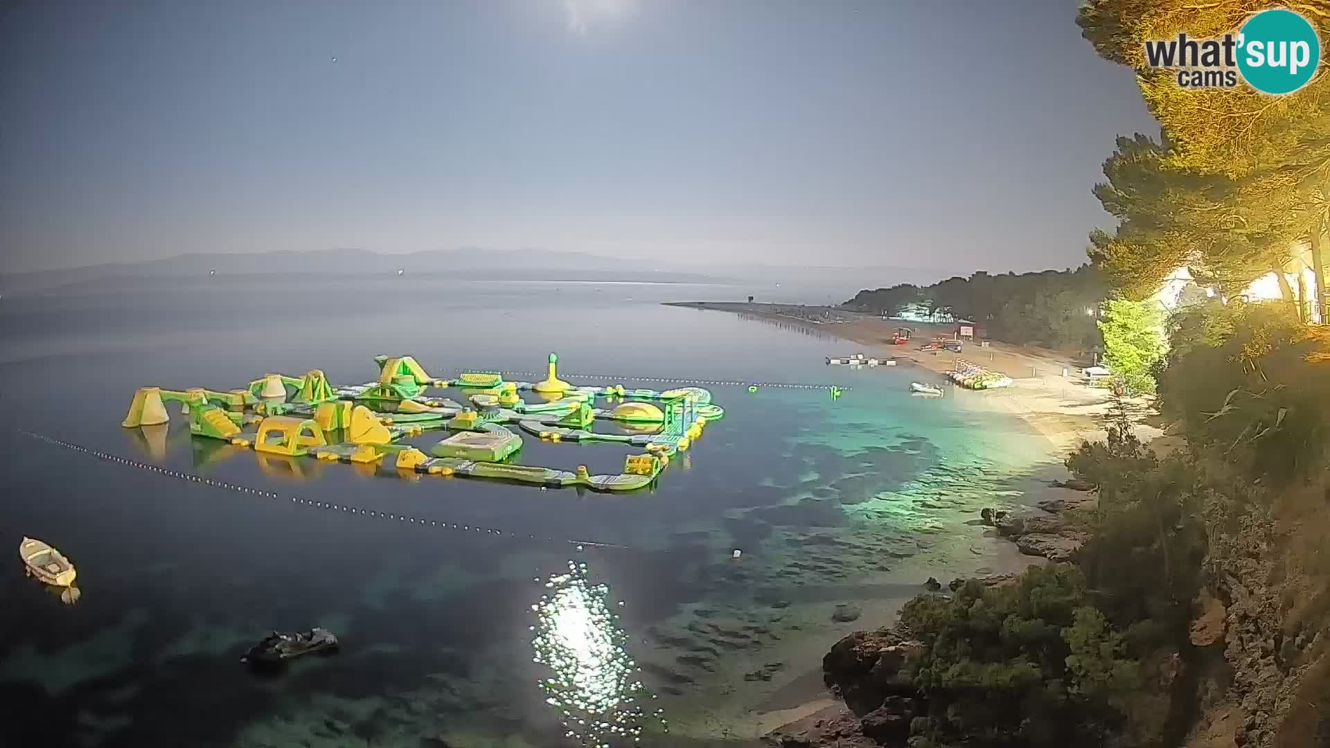 Webcam Zlatni Rat Bol – Liveblick vom berühmten Strand auf Brač