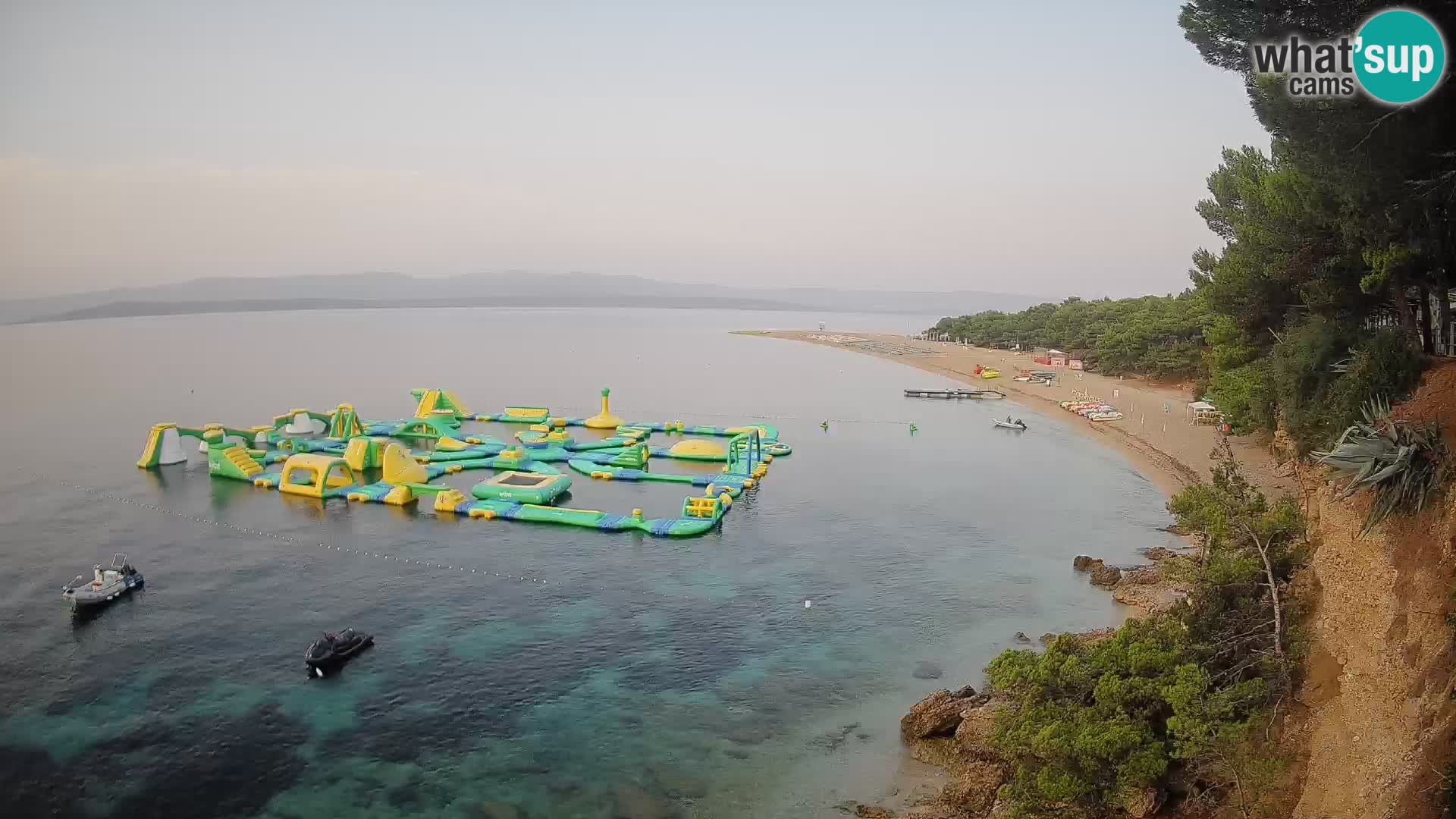 Spletna kamera Bol Zlatni Rat – Pogled v živo z otoka Brač